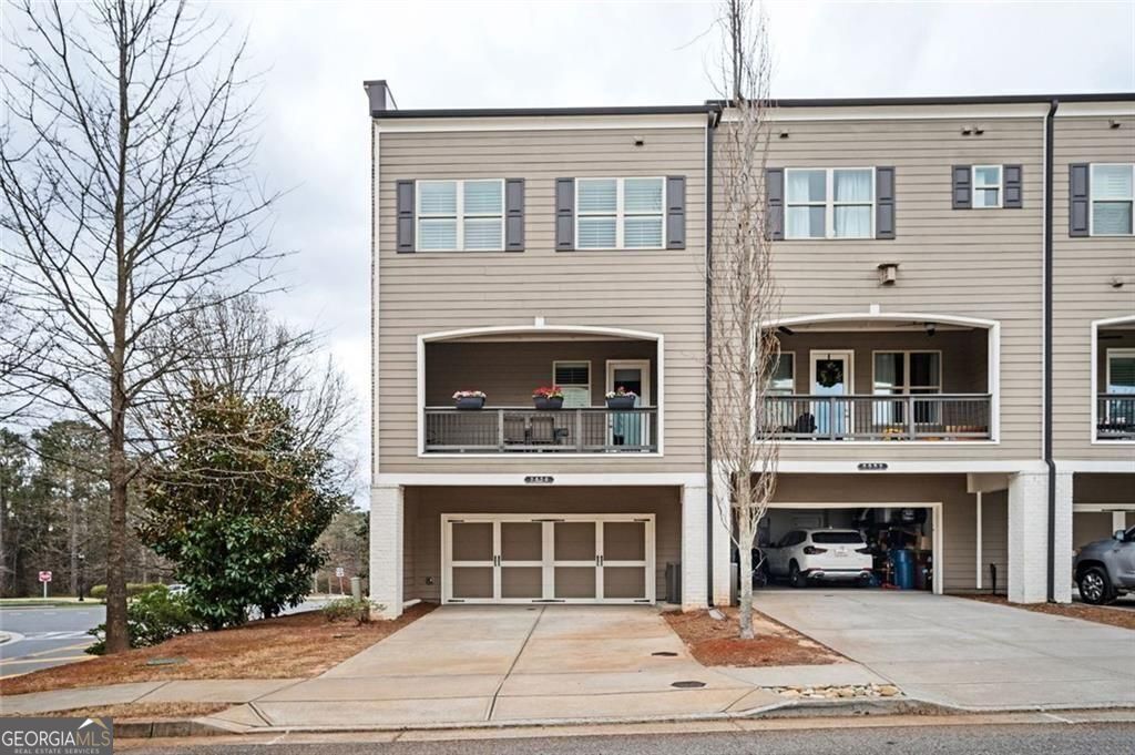 Alpharetta, Georgia, 30009, United States, 4 Bedrooms Bedrooms, ,4 BathroomsBathrooms,Residential,For Sale,1859050