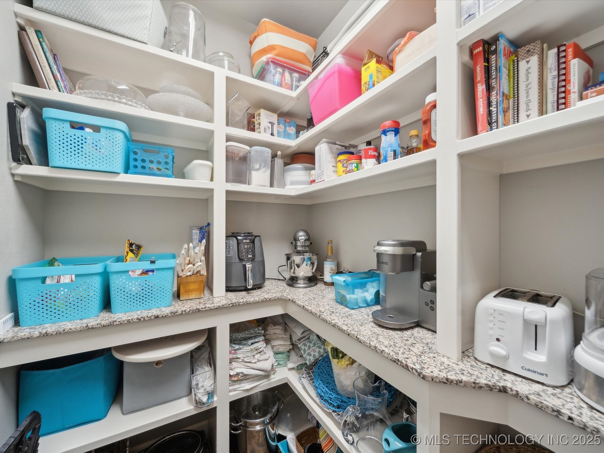 Sapulpa, Oklahoma, 74066, United States, 3 Bedrooms Bedrooms, ,3 BathroomsBathrooms,Residential,For Sale,1987728