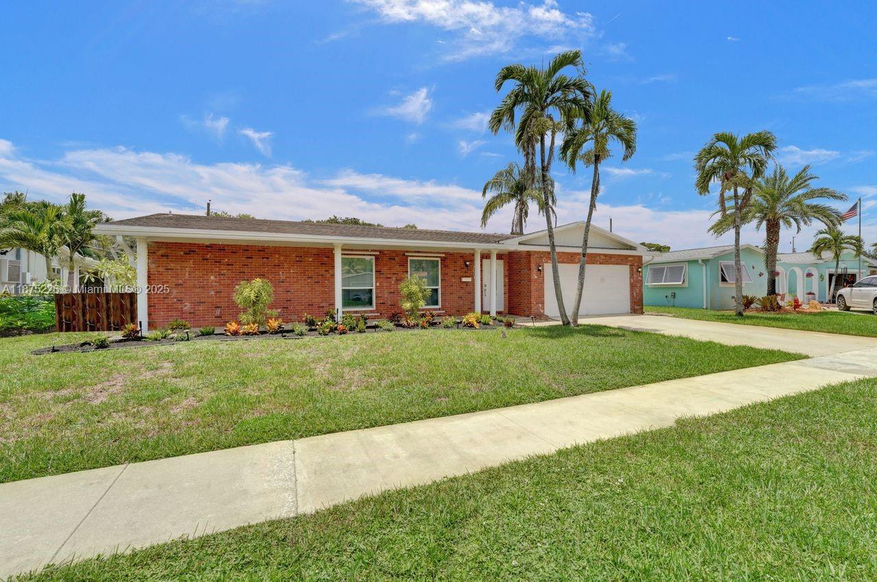Cooper City, Florida, 33328, United States, 5 Bedrooms Bedrooms, ,3 BathroomsBathrooms,Residential,For Sale,1942124