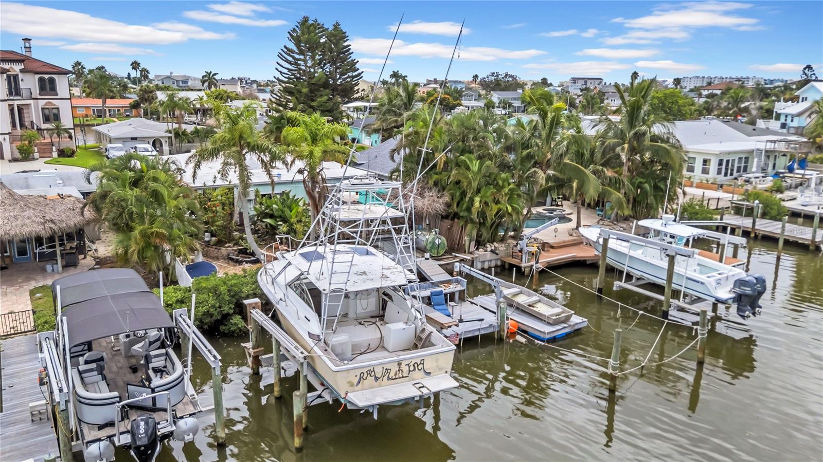 Redington Beach, Florida, 33708, United States, 2 Bedrooms Bedrooms, ,2 BathroomsBathrooms,Residential,For Sale,1978870