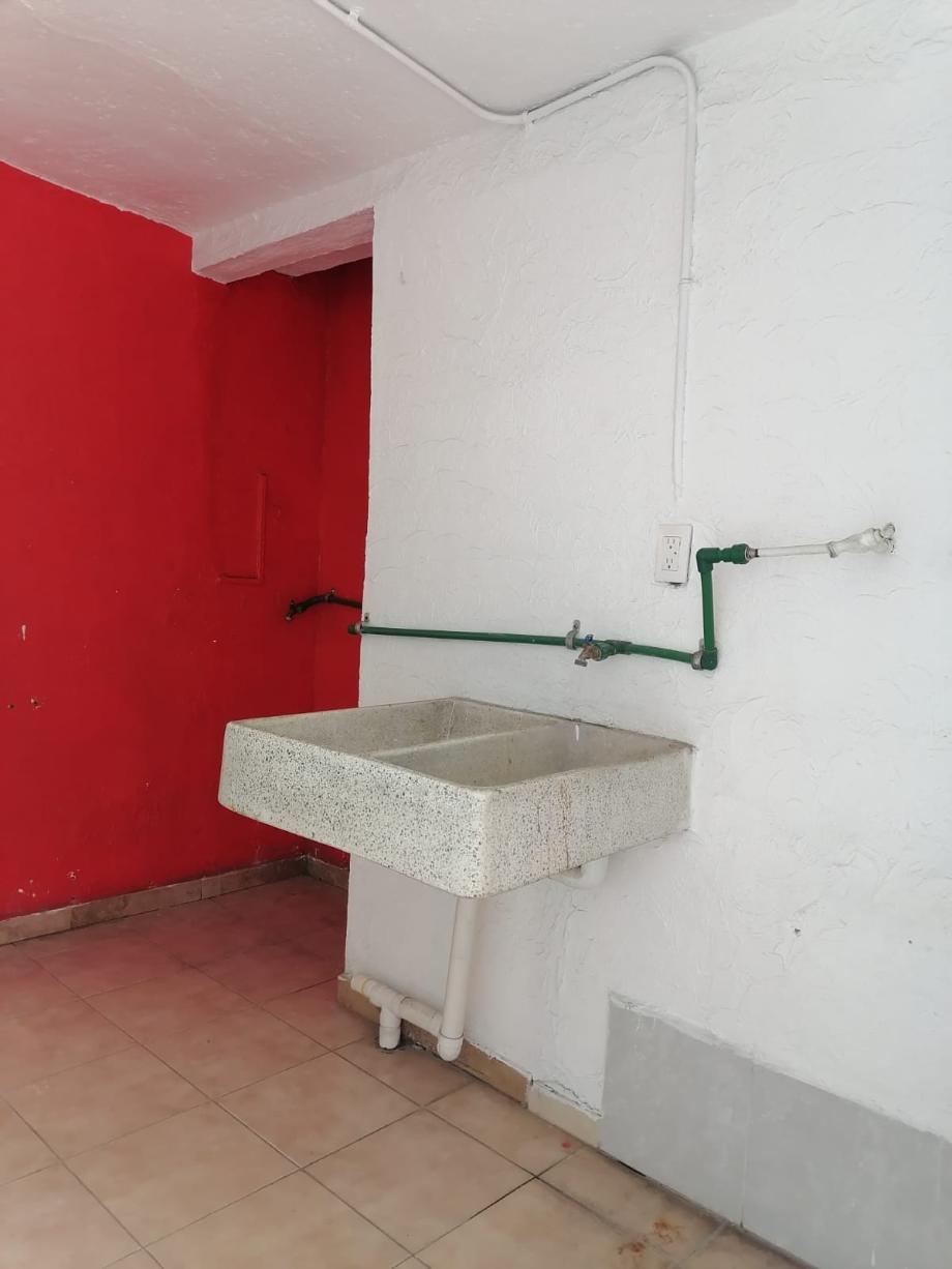 Azcapotzalco, Ciudad de México, 02080, Mexico, 7 Bedrooms Bedrooms, ,4 BathroomsBathrooms,Residential,For Sale,1917251