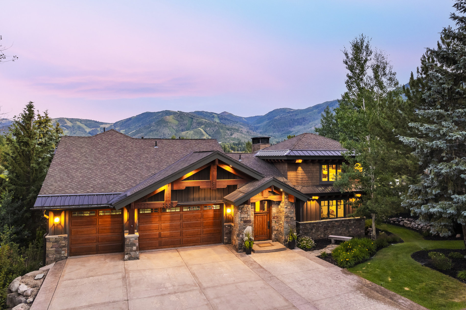  Rare Park Meadows Retreat with Creekside Setting and Expansive Ski Resort Views - 物件實景