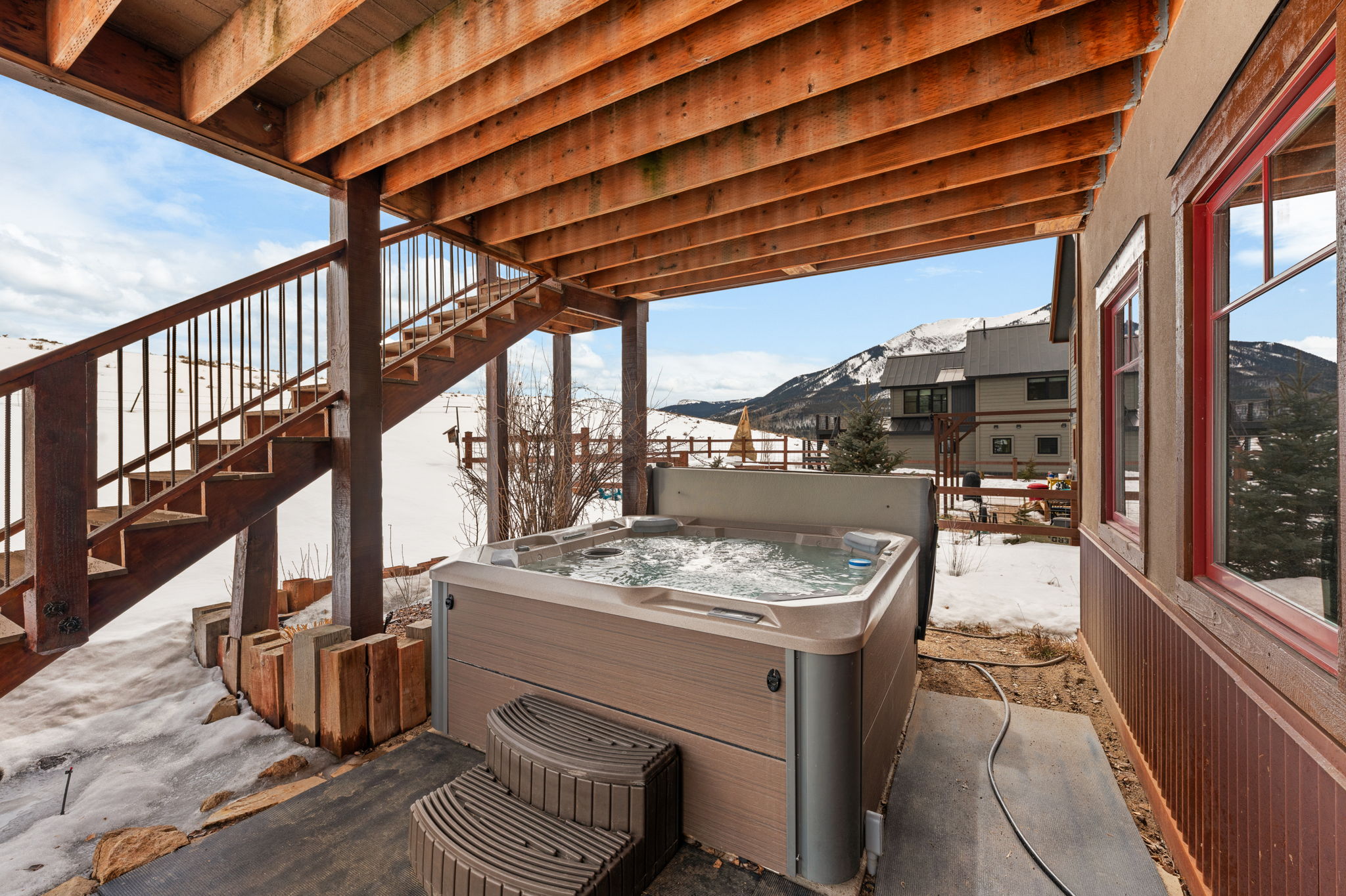  Combination Of Privacy, Views, Craftsmanship And Location - 物件實景