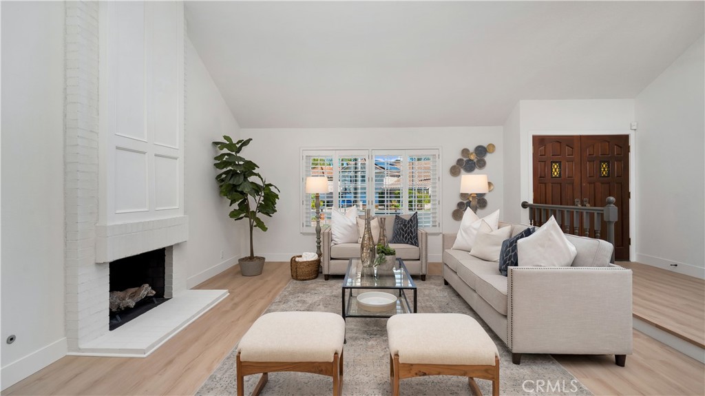 Lake Forest, California, 92630, United States, 4 Bedrooms Bedrooms, ,3 BathroomsBathrooms,Residential,For Sale,1987974