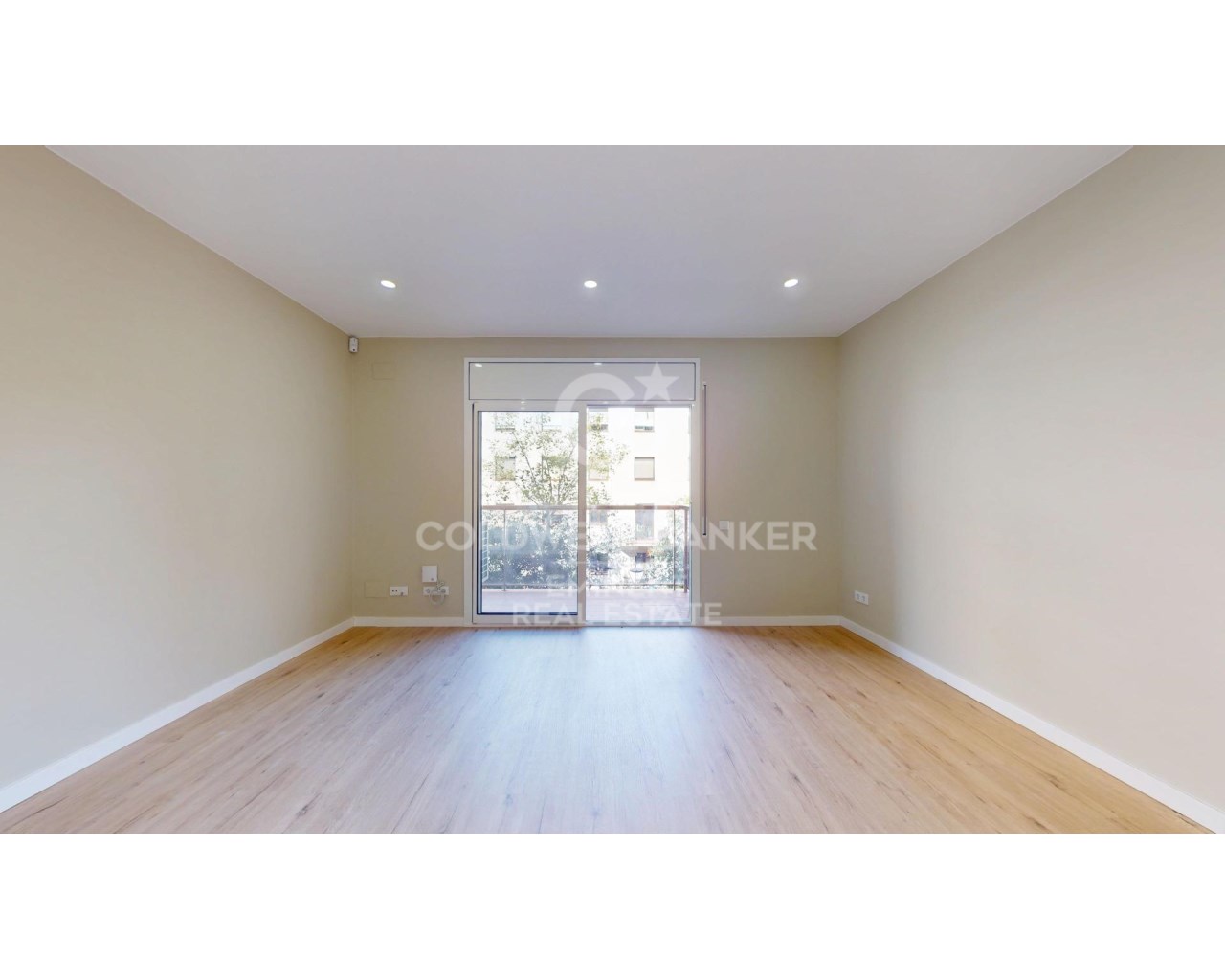 Barcelona, Catalonia, ES, 3 Bedrooms Bedrooms, ,1 BathroomBathrooms,Residential,For Sale,1949864