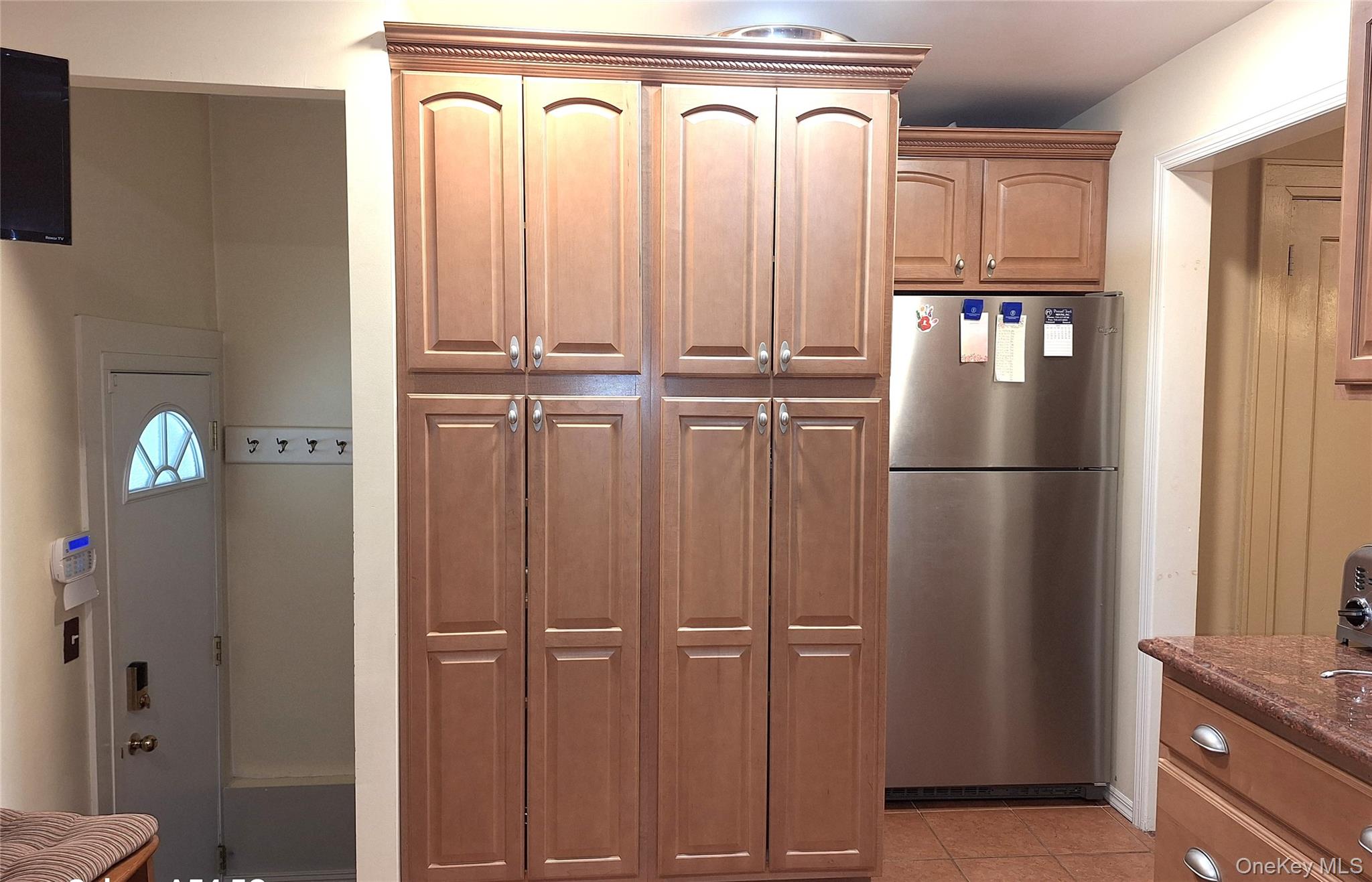 Woodhaven, New York, 11421, United States, 4 Bedrooms Bedrooms, ,2 BathroomsBathrooms,Residential,For Sale,2048228