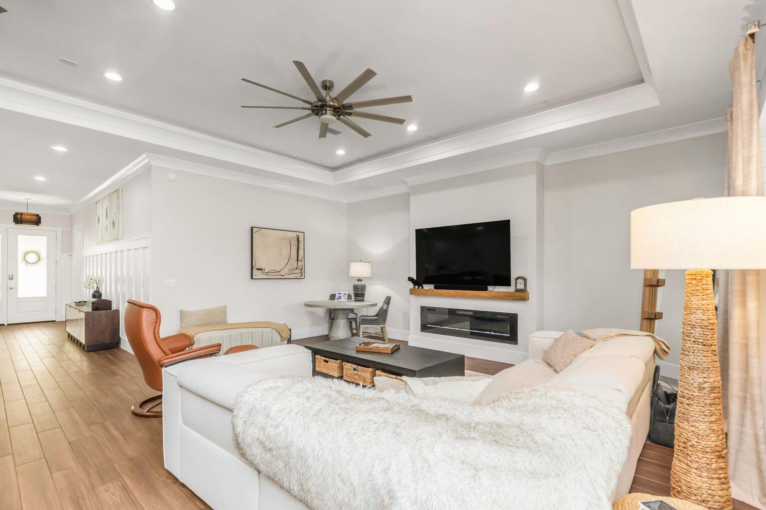 Freeport, Florida, 32439, United States, 4 Bedrooms Bedrooms, ,3 BathroomsBathrooms,Residential,For Sale,1970468