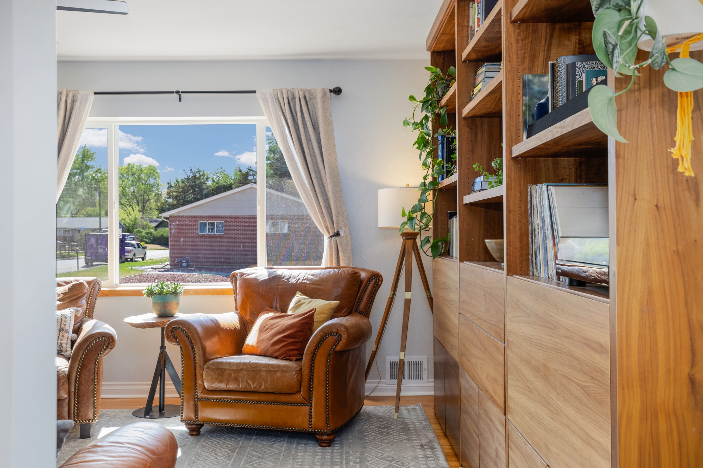  Stylish Ranch Living with Detached ADU - 物件實景