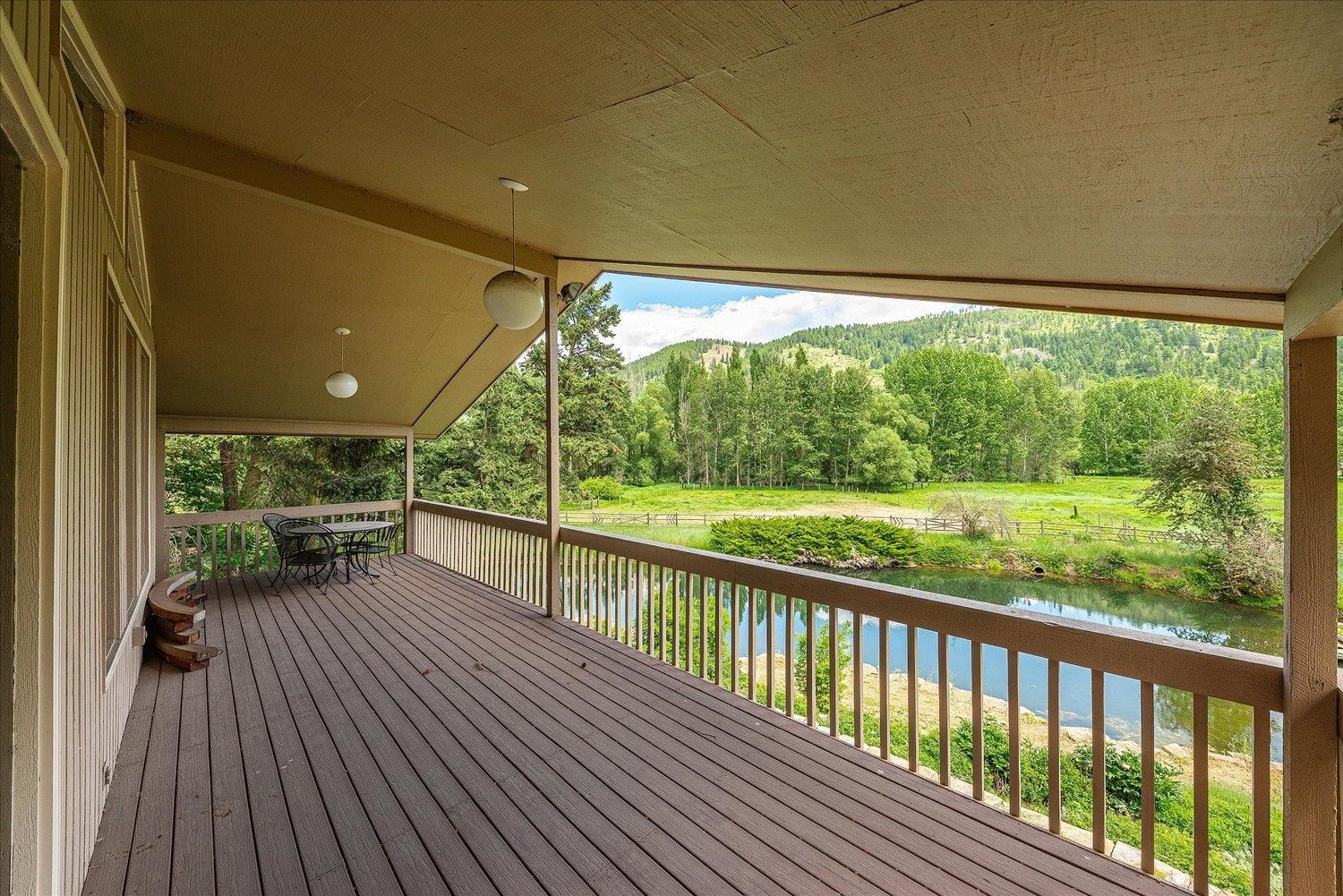 Colville, Washington, 99114, United States, 5 Bedrooms Bedrooms, ,3 BathroomsBathrooms,Residential,For Sale,2049319