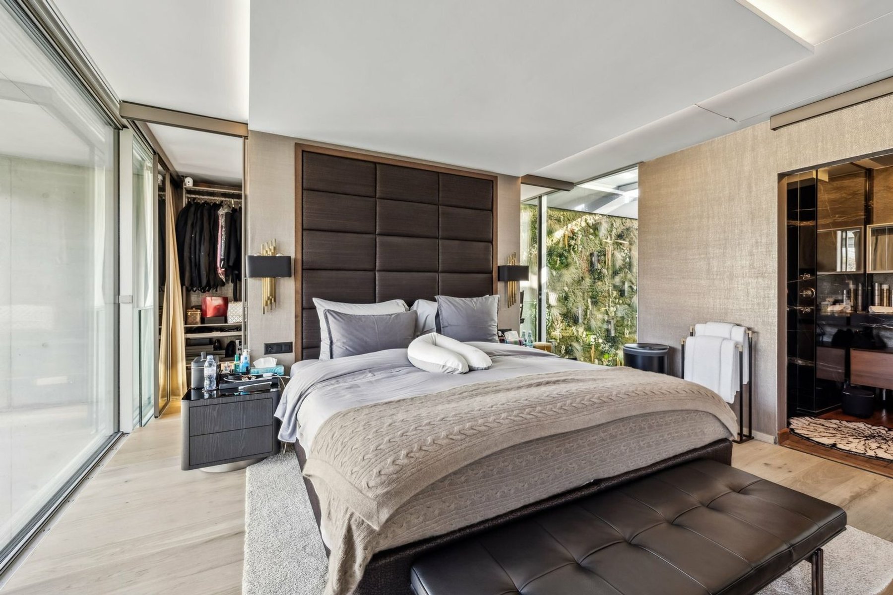  Contemporary elegance in a privileged setting - 物件實景