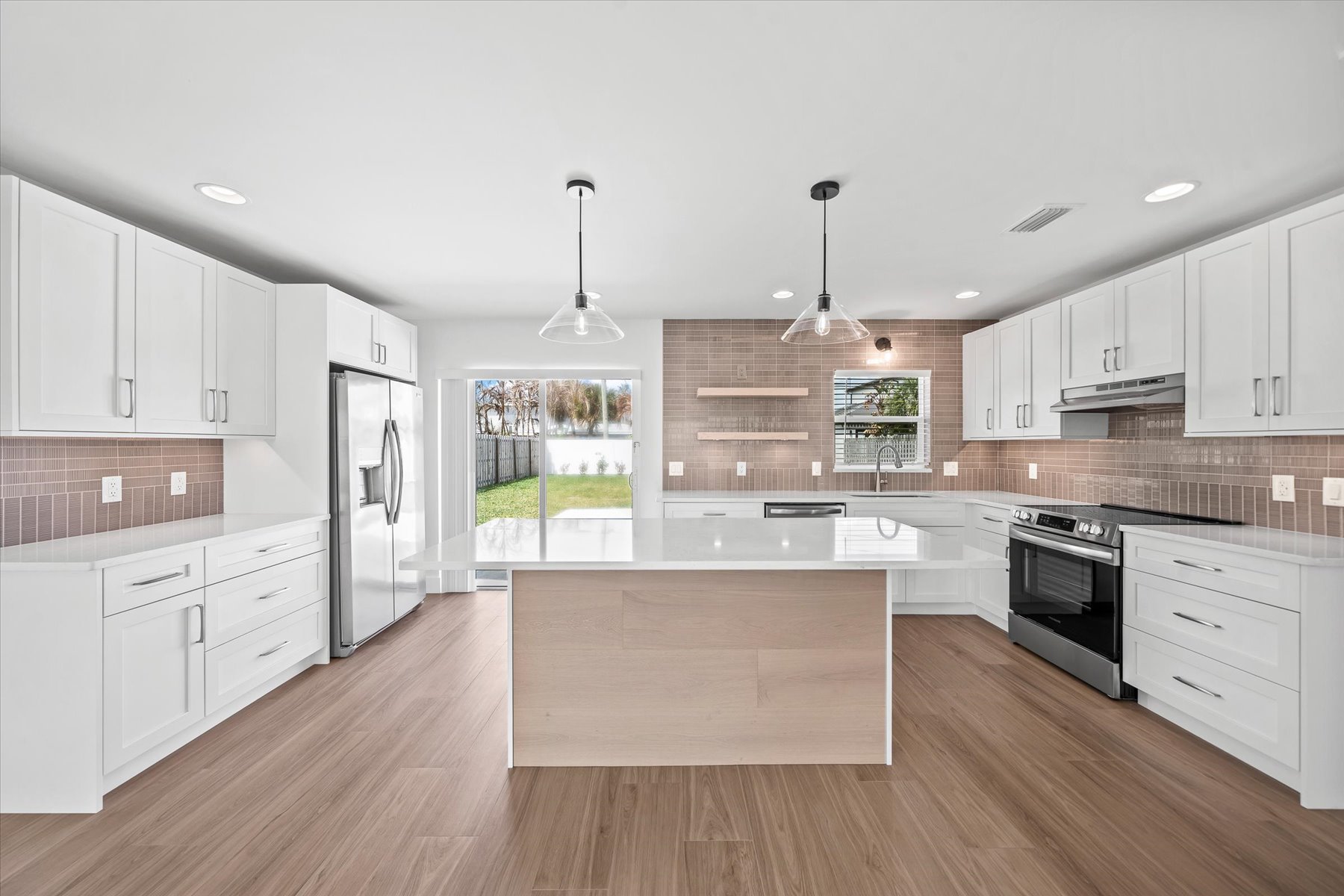  122 1st Avenue, Indialantic, FL, 32903 - 物件實景