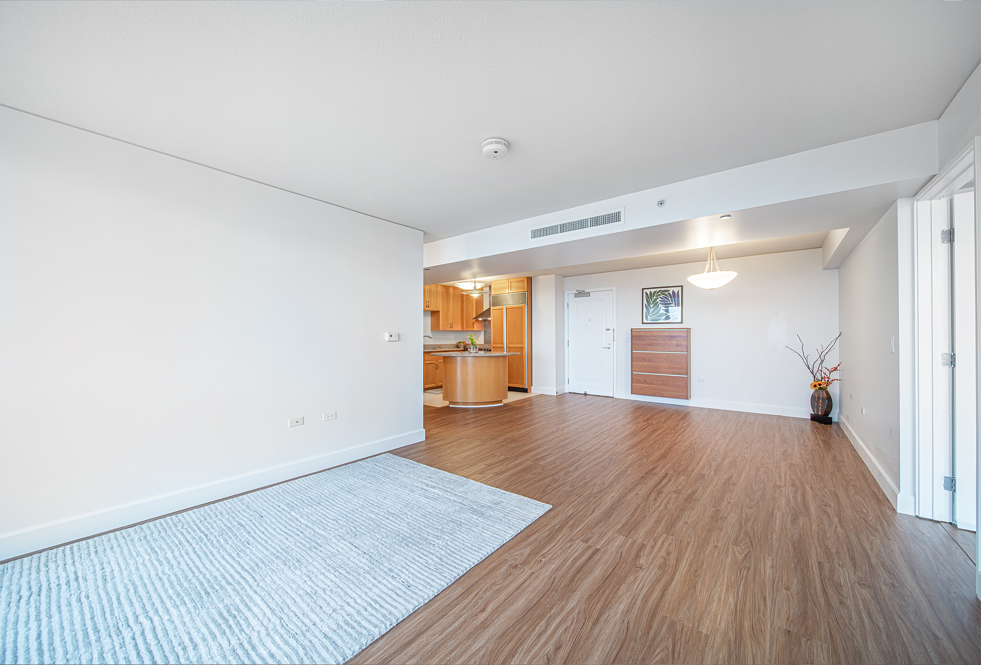 Honolulu, Hawaii, 96814, United States, 2 Bedrooms Bedrooms, ,2 BathroomsBathrooms,Residential,For Sale,1975277