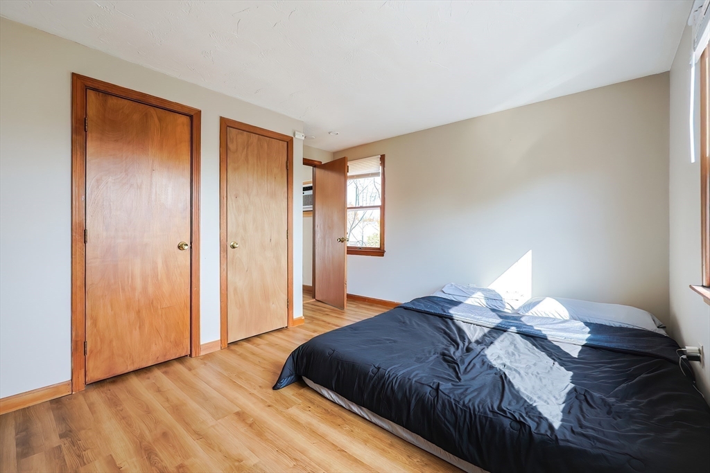 Boston, Massachusetts, 02136, United States, 4 Bedrooms Bedrooms, ,2 BathroomsBathrooms,Residential,For Sale,1944932
