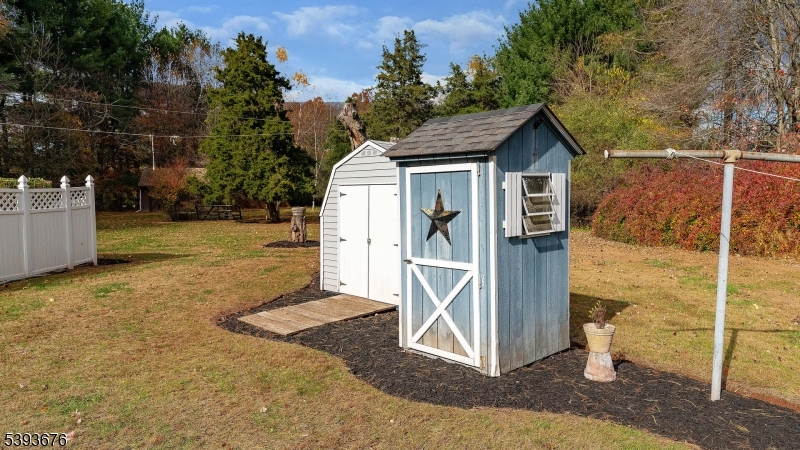 Kingwood Twp., New Jersey, 08867, United States, 3 Bedrooms Bedrooms, ,2 BathroomsBathrooms,Residential,For Sale,1988305