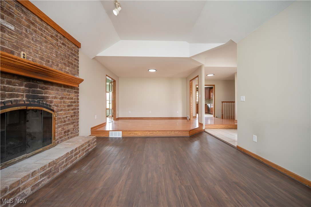 Diamond, Ohio, 44412, United States, 5 Bedrooms Bedrooms, ,5 BathroomsBathrooms,Residential,For Sale,1983781