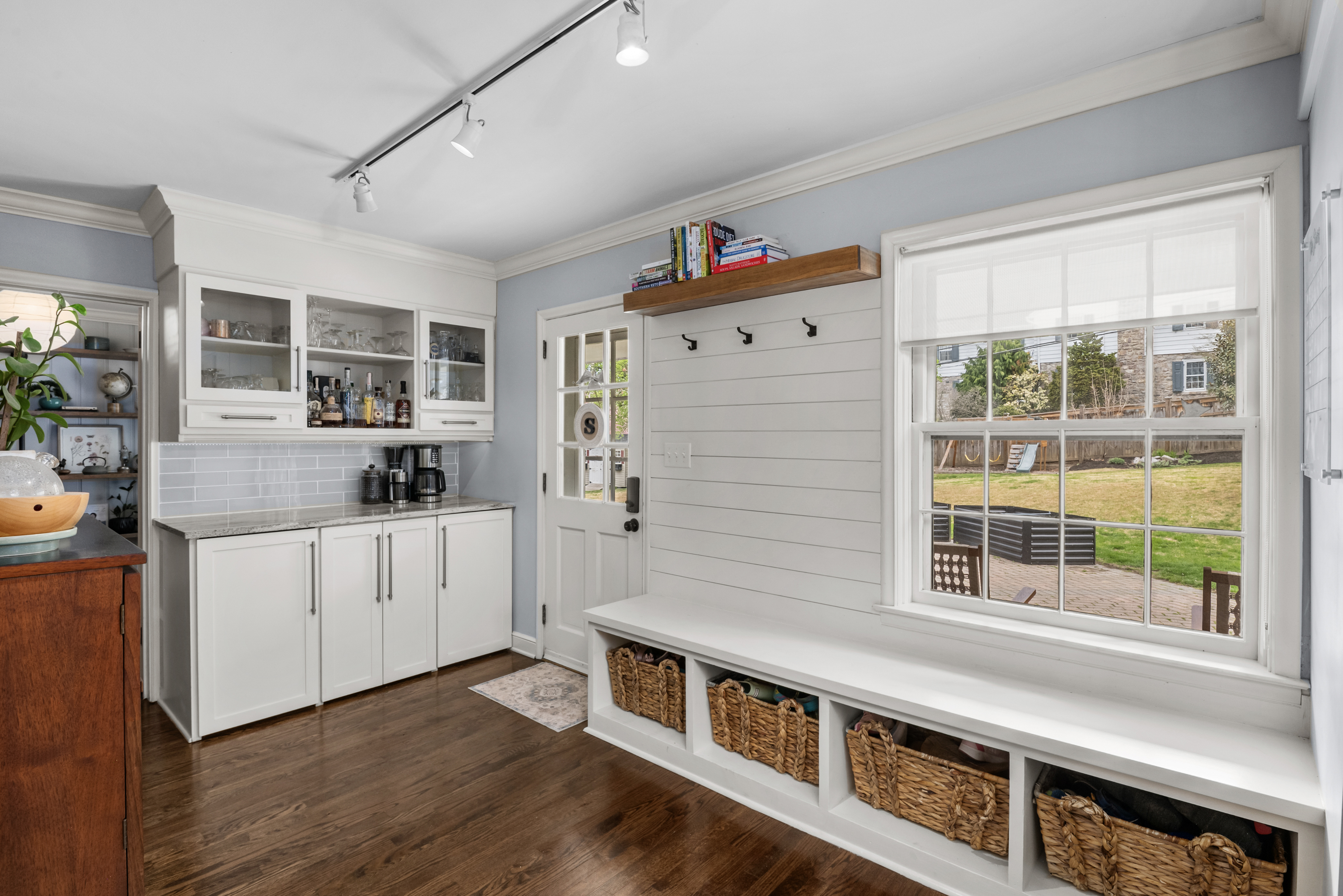 Wyomissing, Pennsylvania, 19610, United States, 4 Bedrooms Bedrooms, ,3 BathroomsBathrooms,Residential,For Sale,1938132