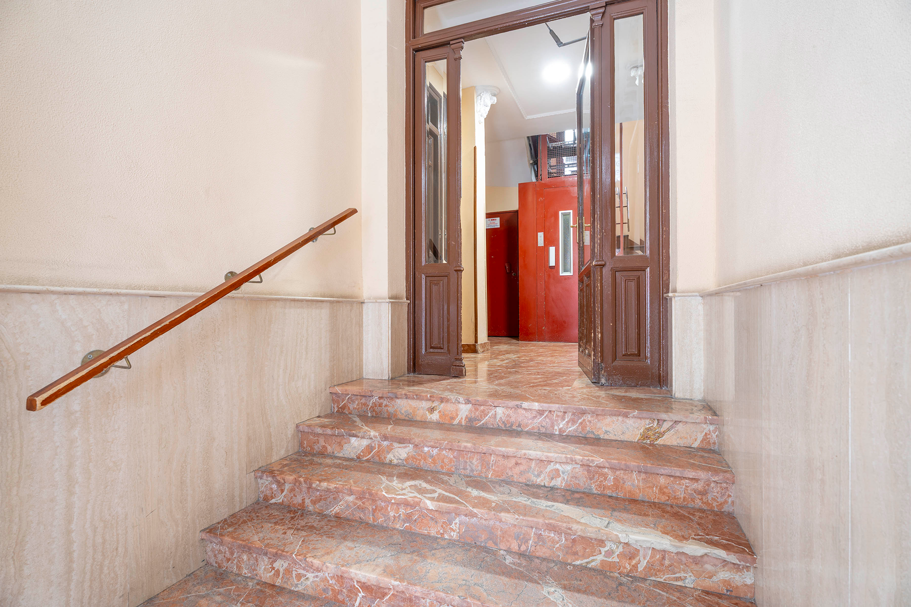  Renovated Flat with Balconies in Trafalgar, Chamberí, Madrid - 物件實景