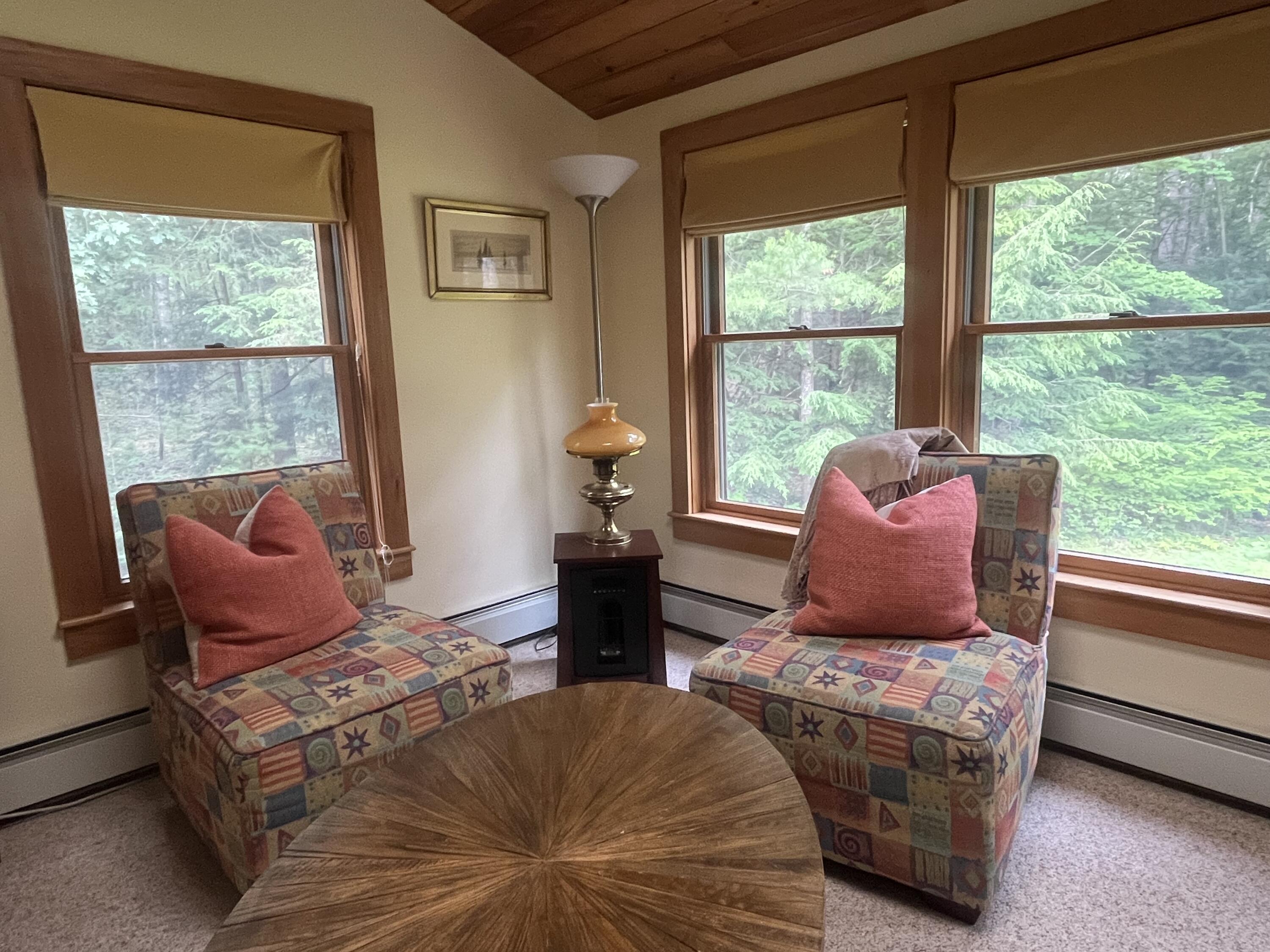 Kennebunk, Maine, 04043, United States, 3 Bedrooms Bedrooms, ,2 BathroomsBathrooms,Residential,For Sale,1891376