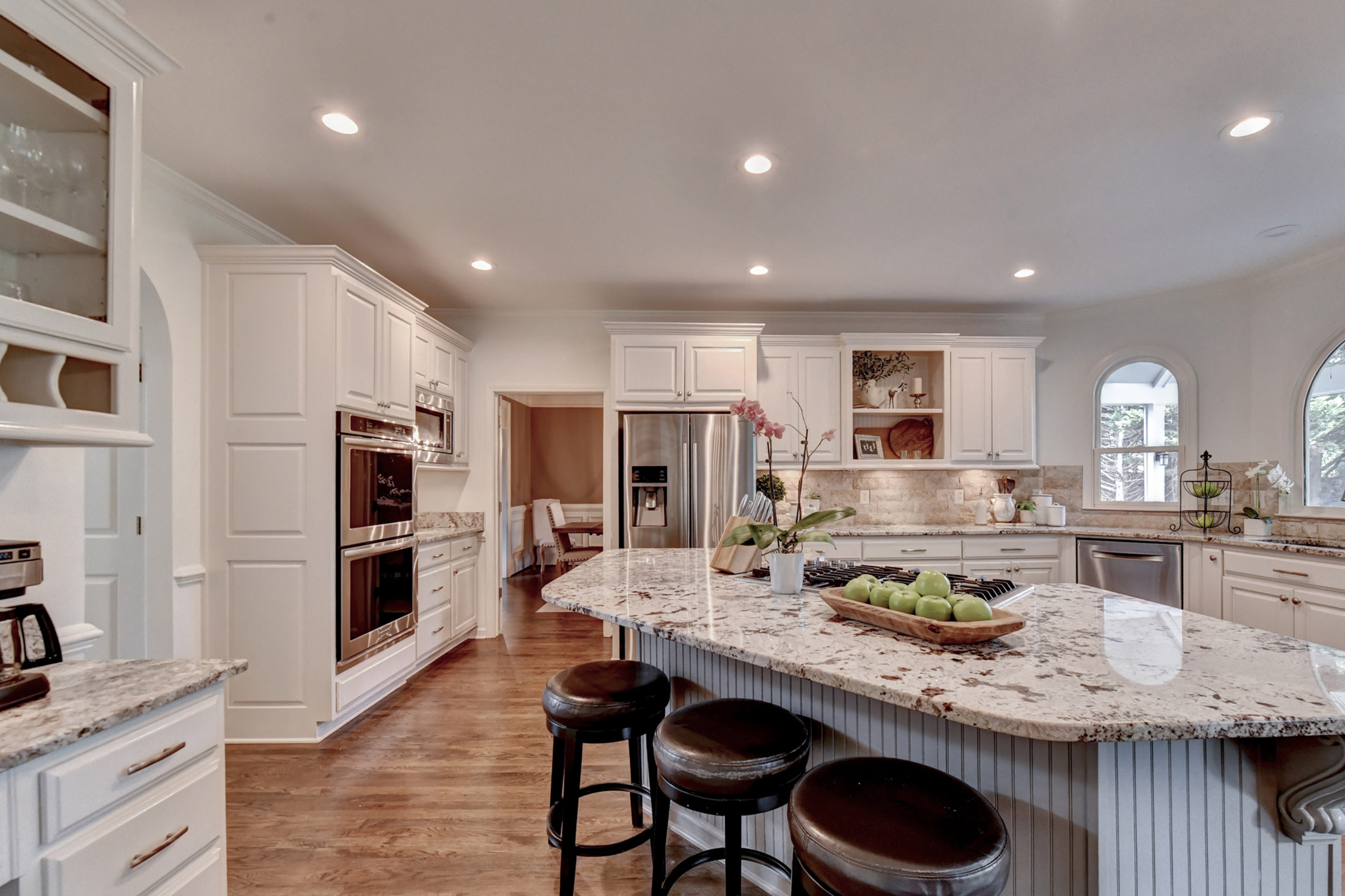  Stunning, Fully Renovated Glen Abbey Home Nestled in the Heart of Alpharetta - 物件實景