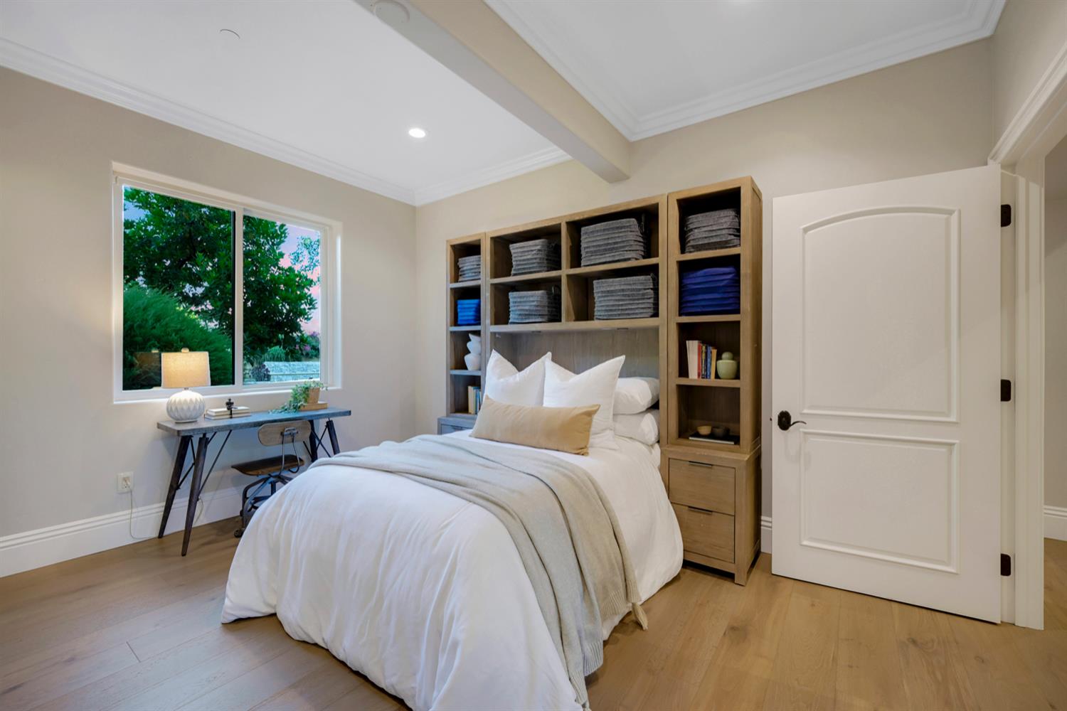 Loomis, California, 95650, United States, 6 Bedrooms Bedrooms, ,6 BathroomsBathrooms,Residential,For Sale,1908935
