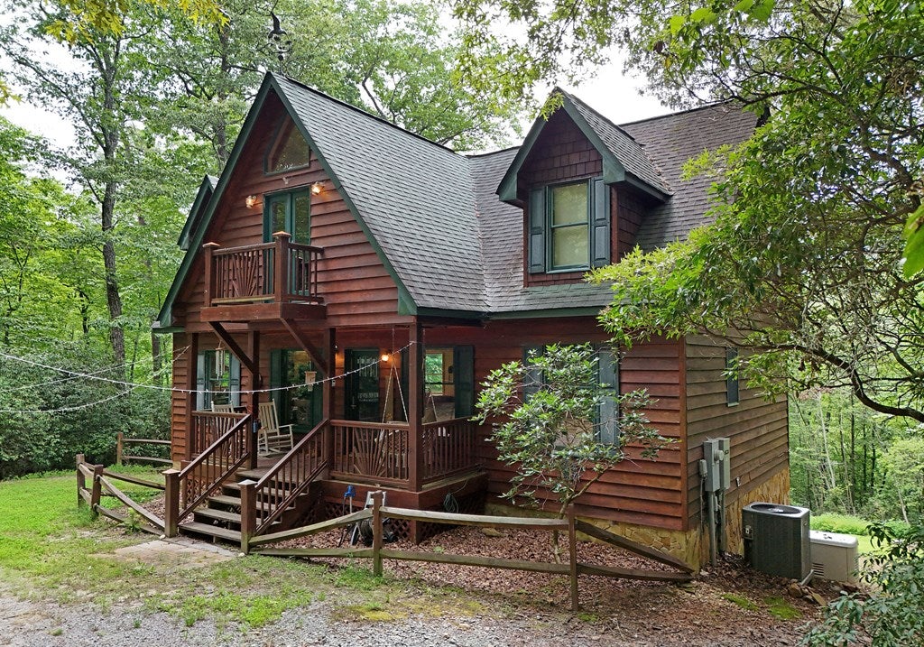 Blue Ridge, Georgia, 30513, United States, 4 Bedrooms Bedrooms, ,3 BathroomsBathrooms,Residential,For Sale,1889495