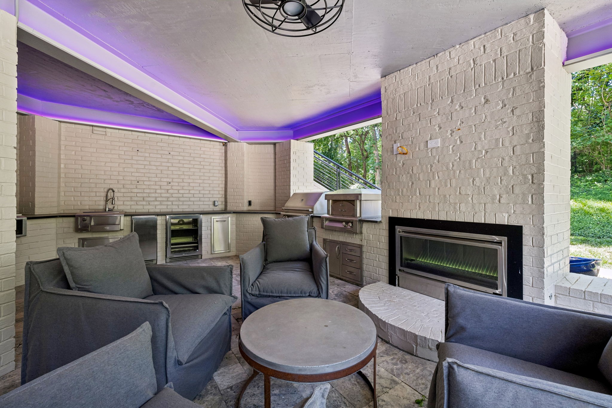  827 Maxwell Ct, Nashville, TN, 37220 - 物件實景