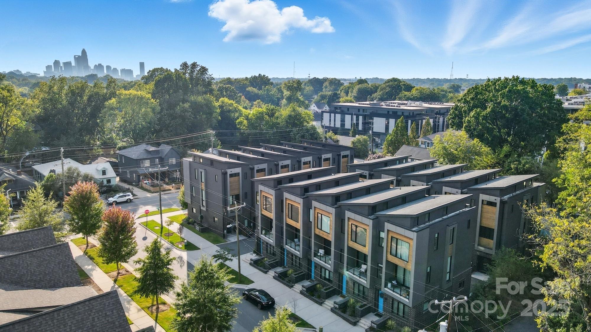 Charlotte, North Carolina, 28205, United States, 2 Bedrooms Bedrooms, ,3 BathroomsBathrooms,Residential,For Sale,1956240