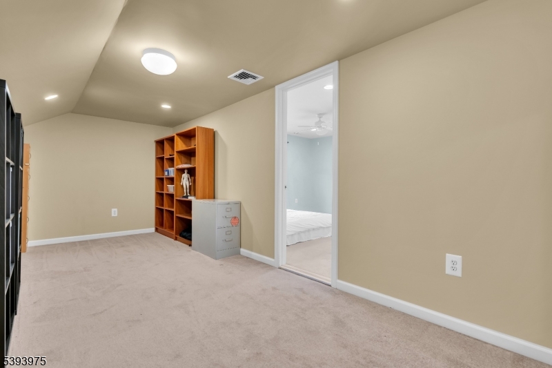 Franklin Twp., New Jersey, 08873, United States, 3 Bedrooms Bedrooms, ,3 BathroomsBathrooms,Residential,For Sale,1991014