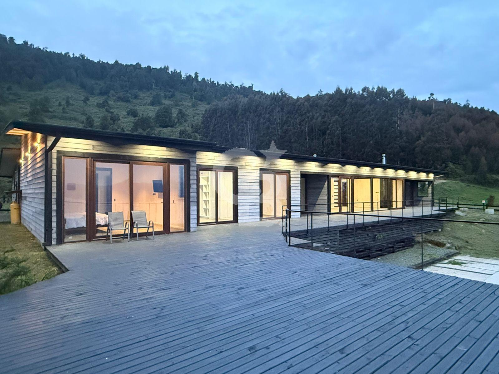 Futrono, Chile, 5 Bedrooms Bedrooms, ,5 BathroomsBathrooms,Residential,For Sale,1999094