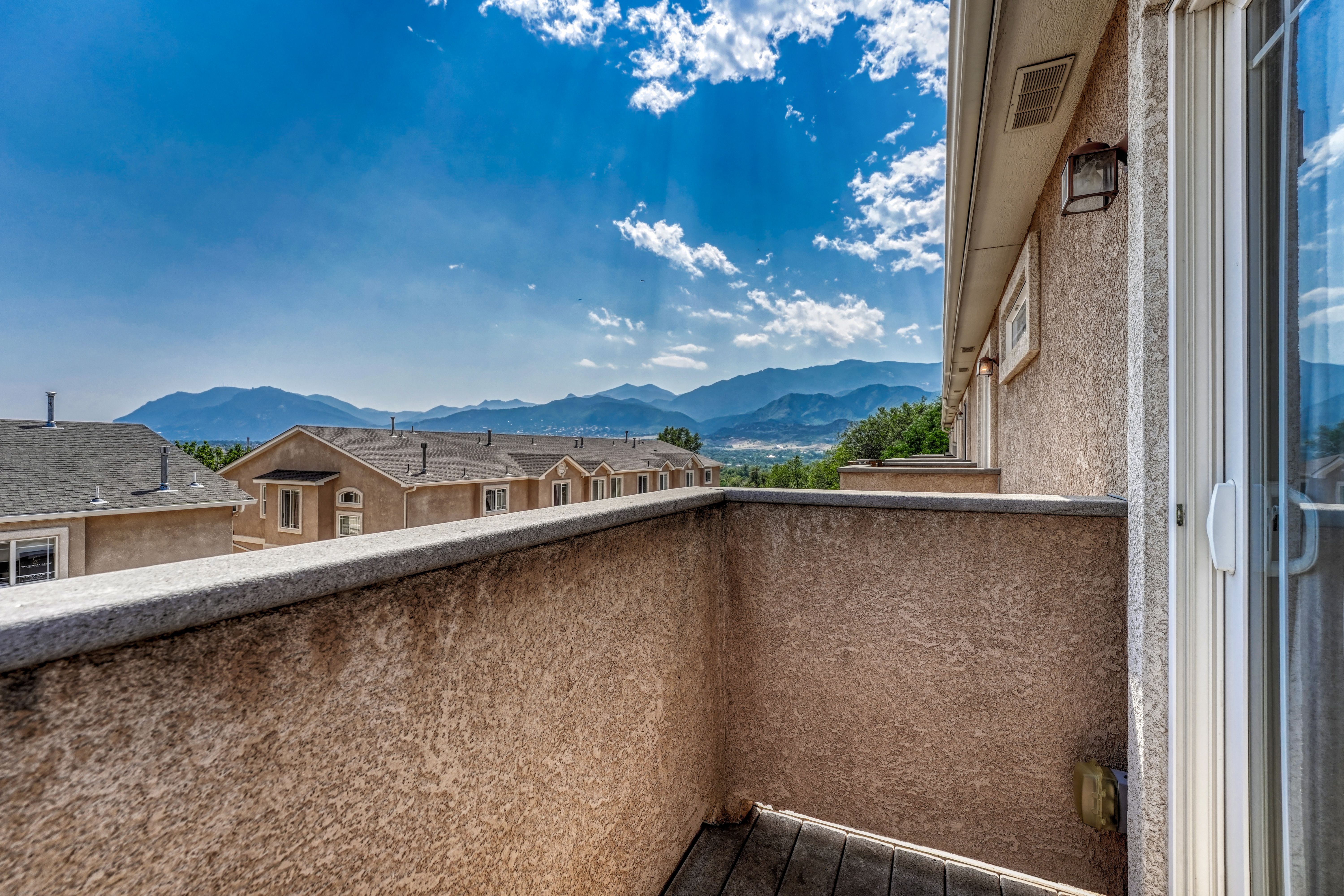  Elevated Colorado Living Meets Effortless Old Colorado City Charm - 物件實景