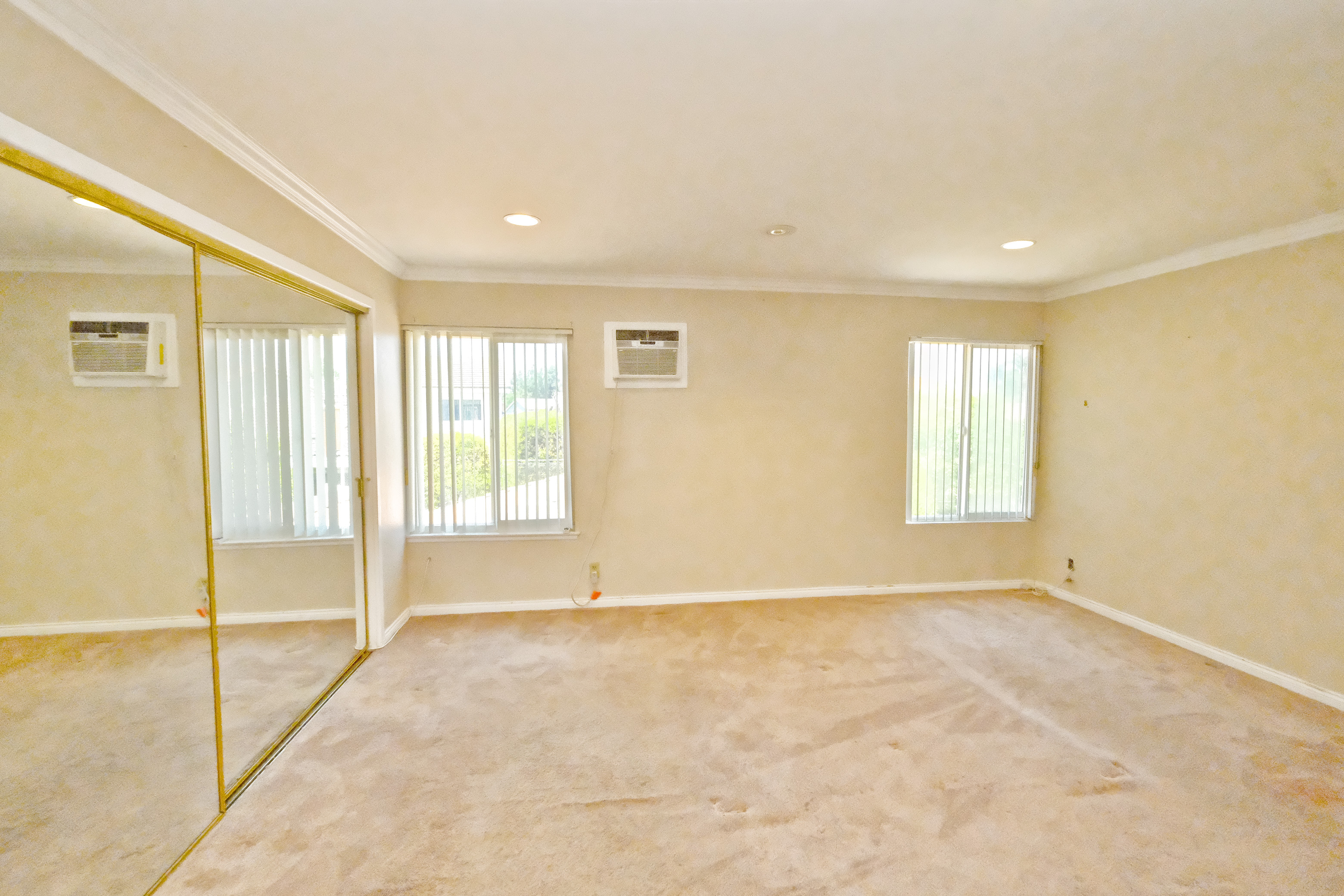 Cerritos, California, 90703, United States, 7 Bedrooms Bedrooms, ,2 BathroomsBathrooms,Residential,For Sale,1904390