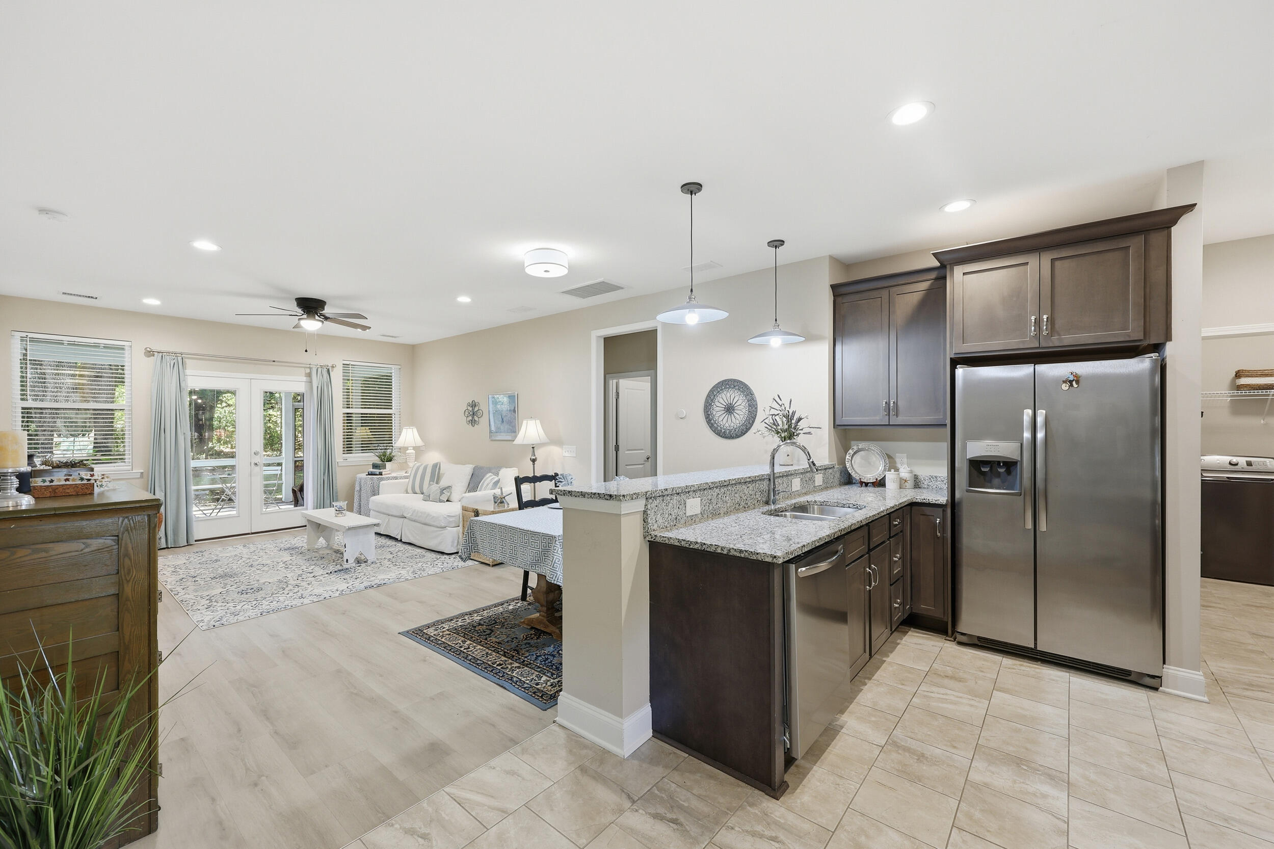 Mount Pleasant, South Carolina, 29466, United States, 3 Bedrooms Bedrooms, ,2 BathroomsBathrooms,Residential,For Sale,1992922