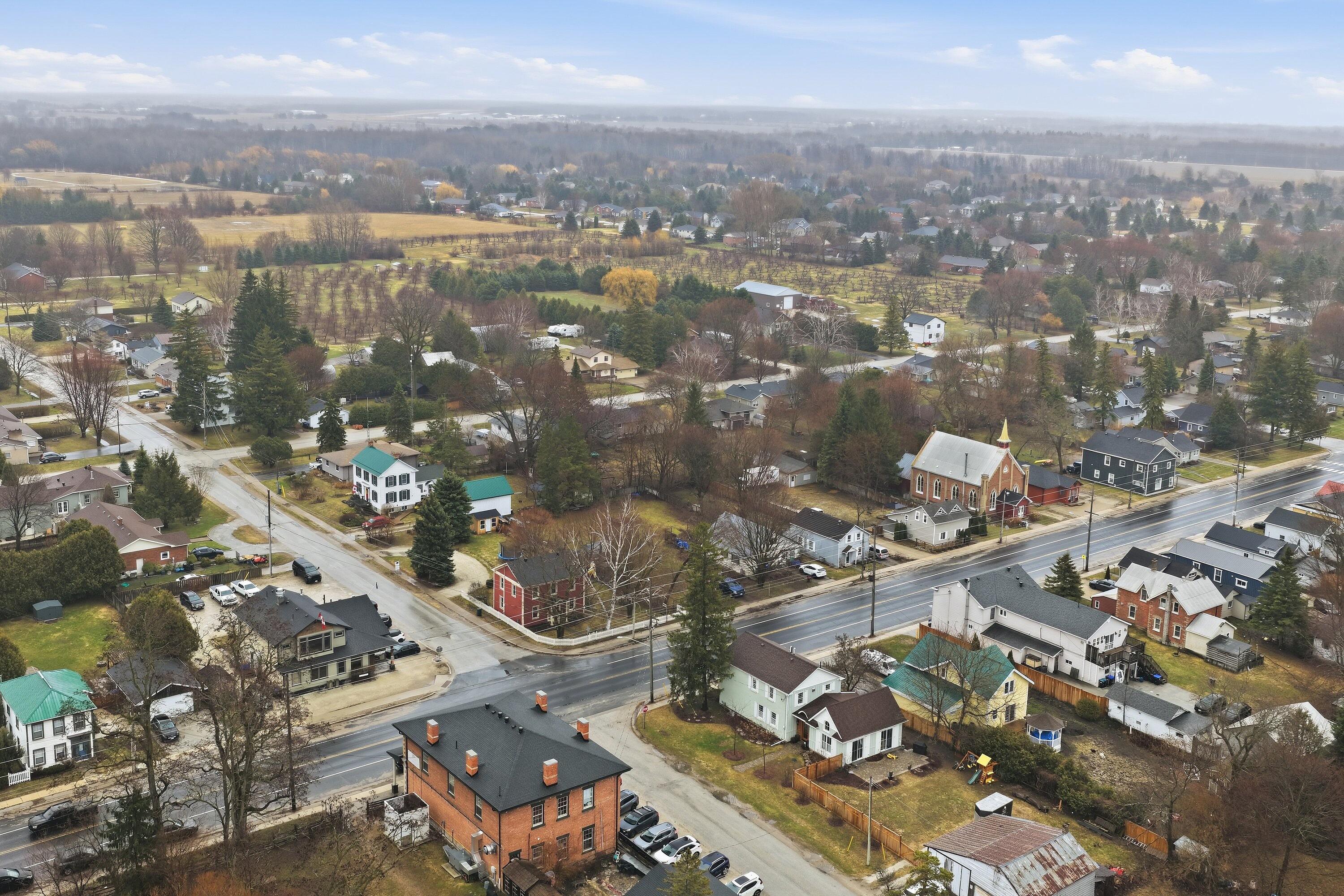  Prestigous 1/4 Acre Town Lot - 物件實景