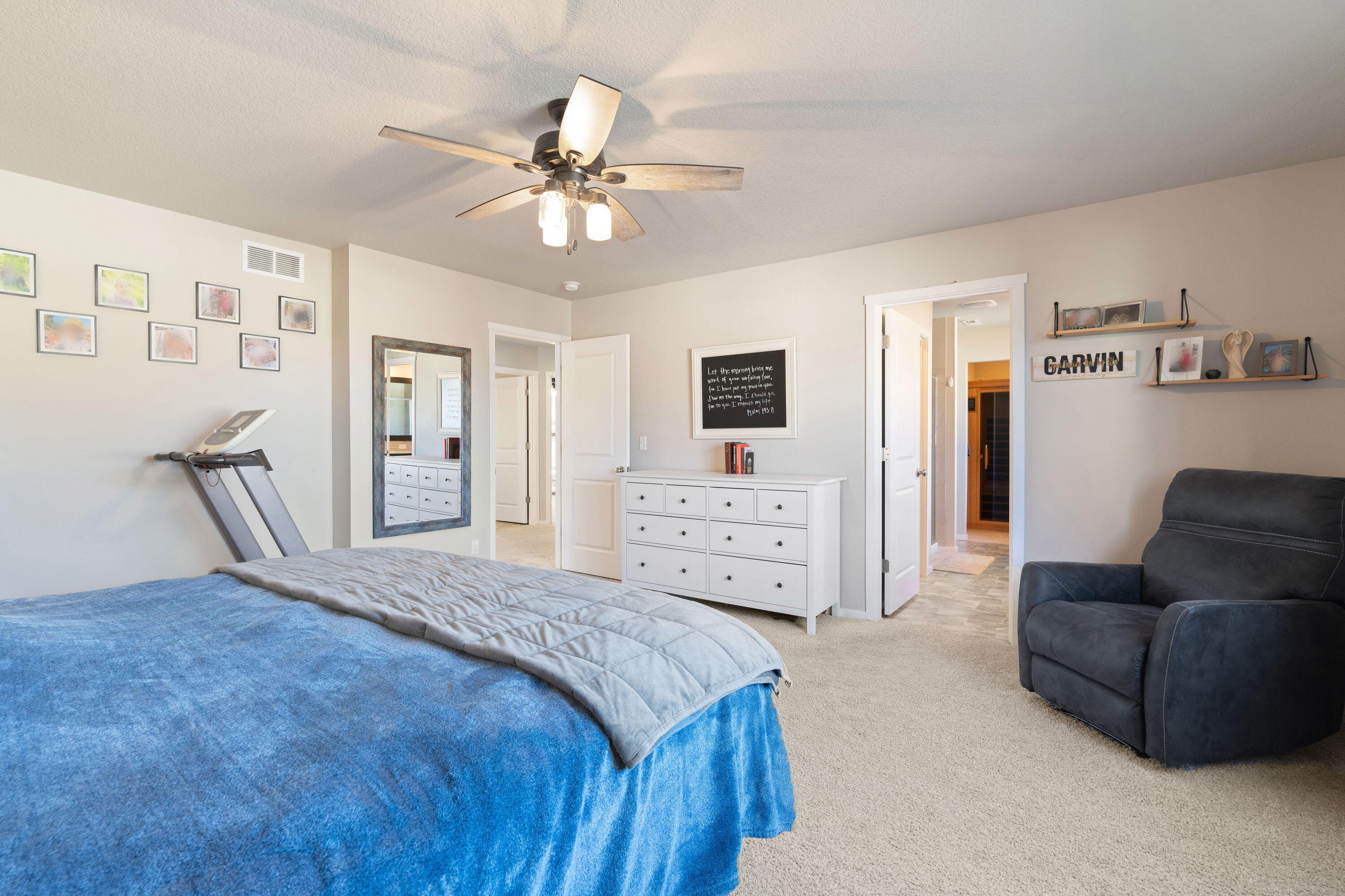Bend, Oregon, 97702, United States, 5 Bedrooms Bedrooms, ,3 BathroomsBathrooms,Residential,For Sale,1696575