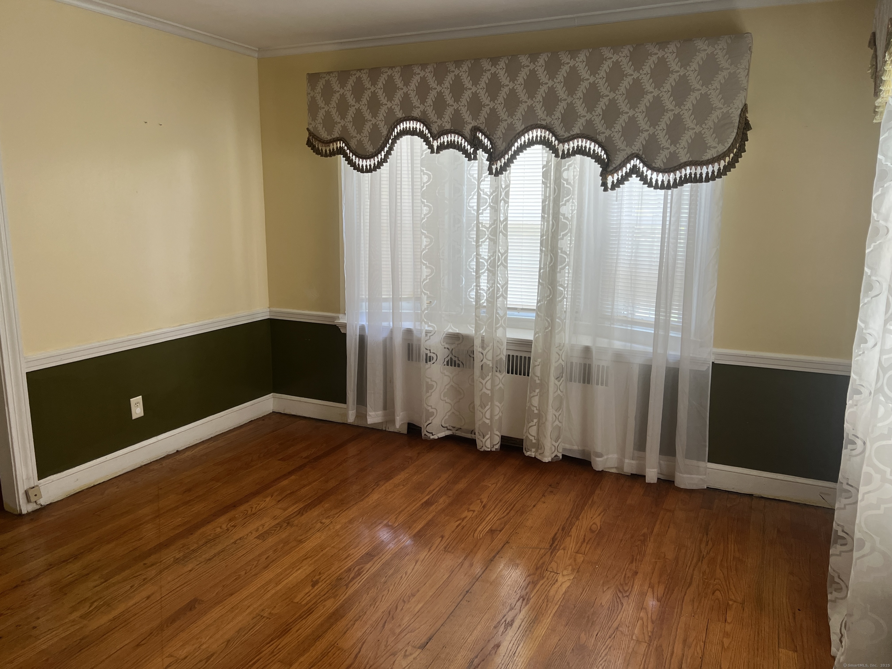 New Haven, Connecticut, 06511, United States, 5 Bedrooms Bedrooms, ,3 BathroomsBathrooms,Residential,For Sale,1826749