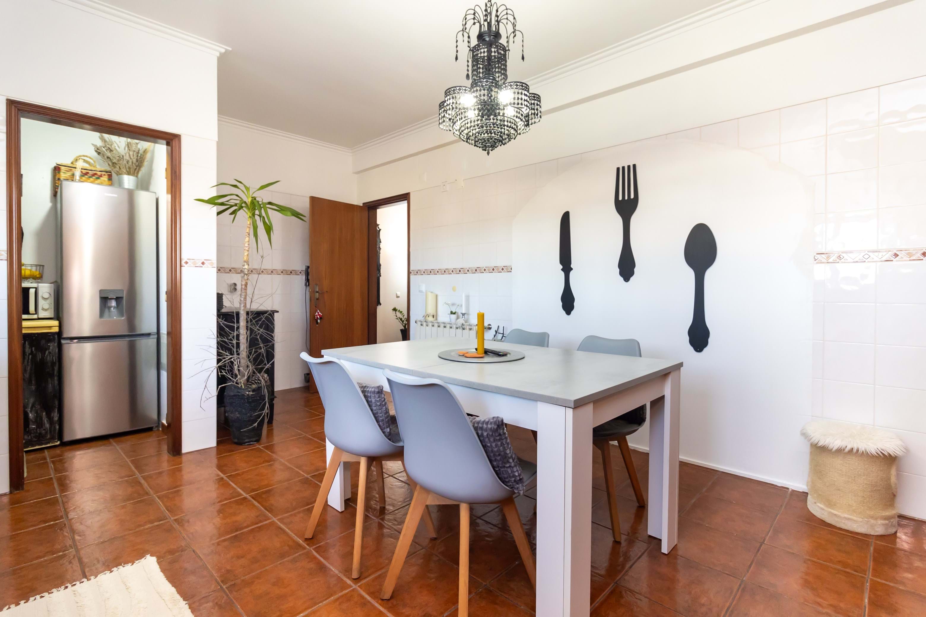 Palmela, Setúbal, 2950-502, PT, 4 Bedrooms Bedrooms, ,2 BathroomsBathrooms,Residential,For Sale,1698752