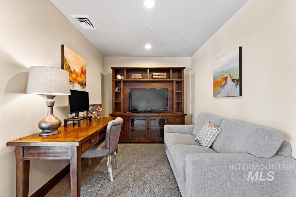 McCall, Idaho, 83638, United States, 2 Bedrooms Bedrooms, ,2 BathroomsBathrooms,Residential,For Sale,1916211