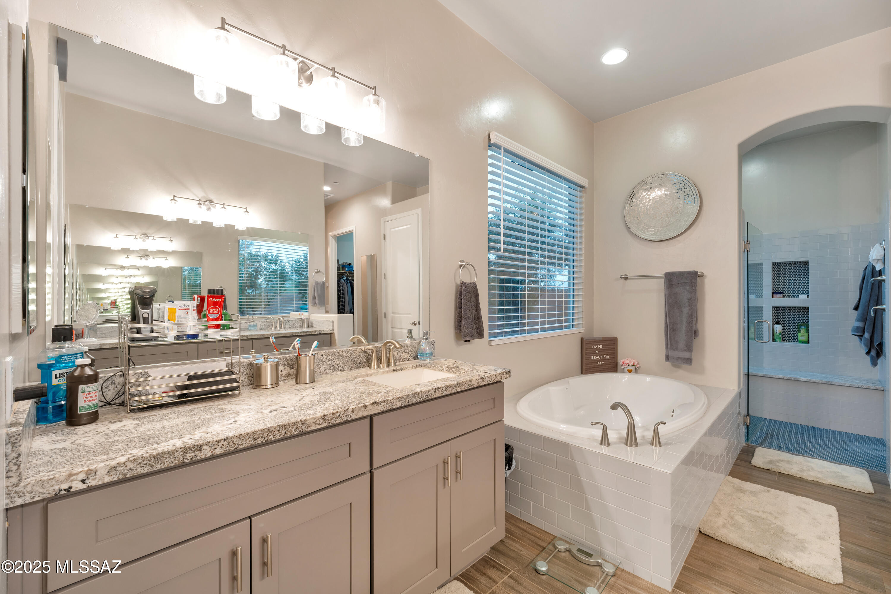 Tucson, Arizona, 85742, United States, 4 Bedrooms Bedrooms, ,4 BathroomsBathrooms,Residential,For Sale,2003188