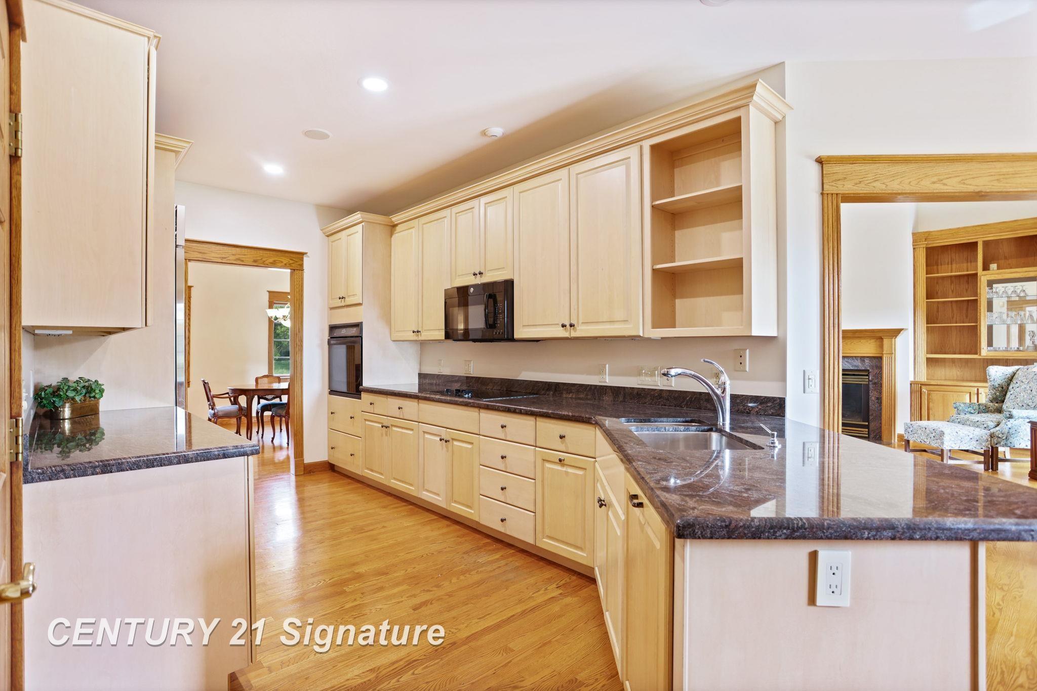 Saginaw, Michigan, 48603, United States, 4 Bedrooms Bedrooms, ,4 BathroomsBathrooms,Residential,For Sale,1979147