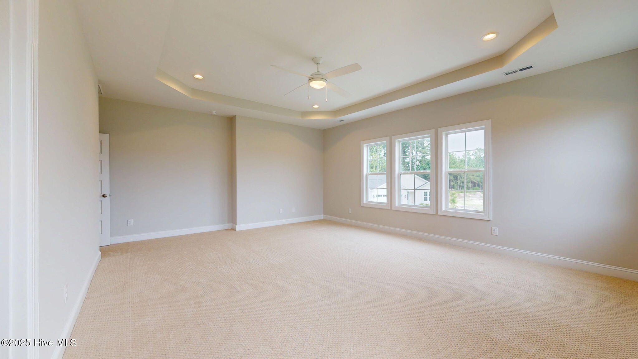 New Bern, North Carolina, 28562, United States, 4 Bedrooms Bedrooms, ,4 BathroomsBathrooms,Residential,For Sale,1768521
