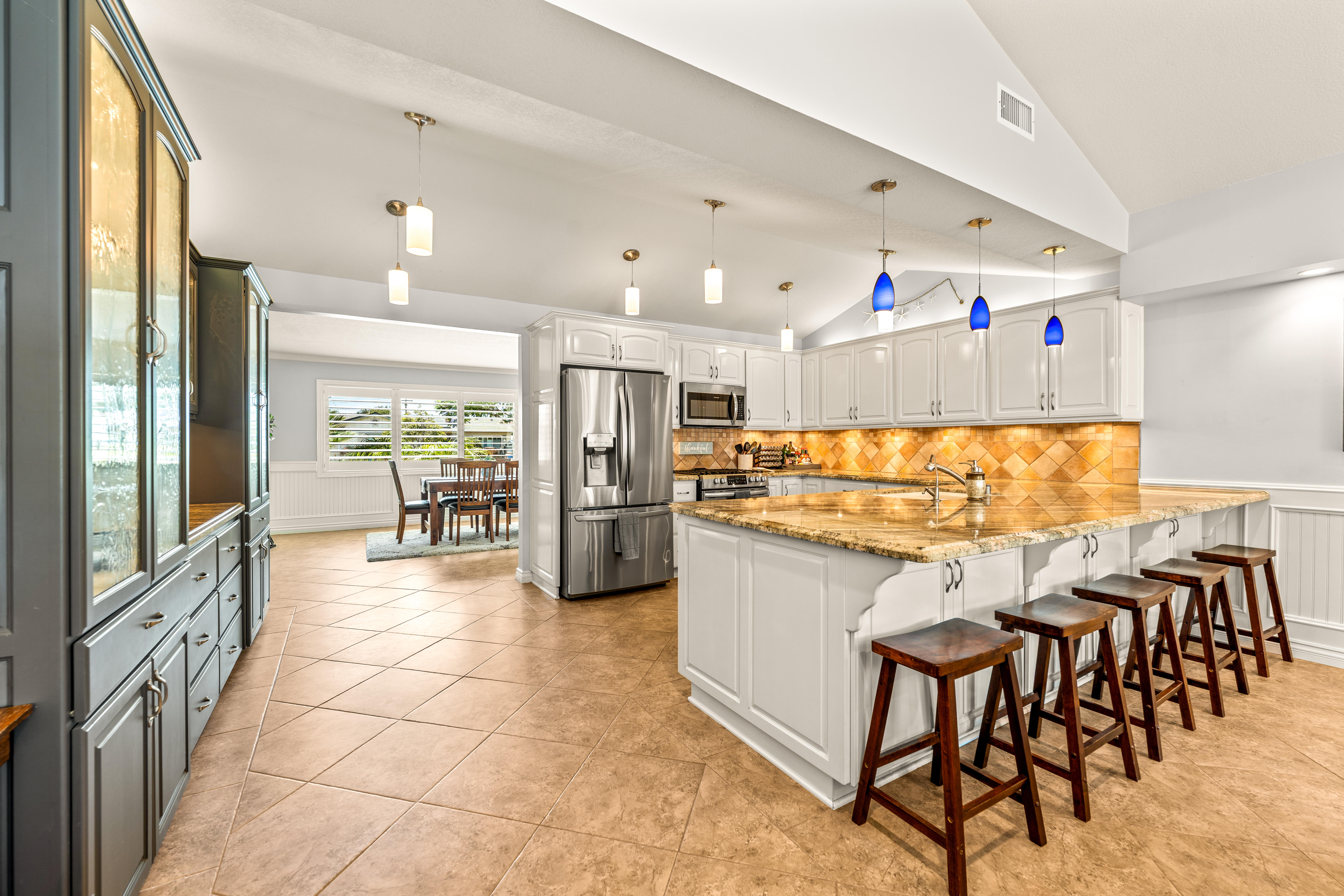  204 Mara Avenue, Ventura, CA 93004 - 物件實景