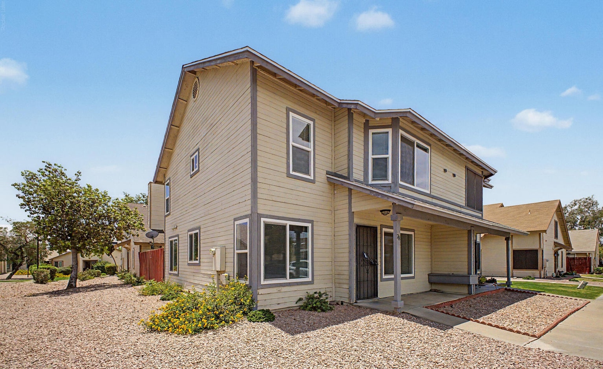  2455 E Broadway Road  Mesa, AZ - 物件實景