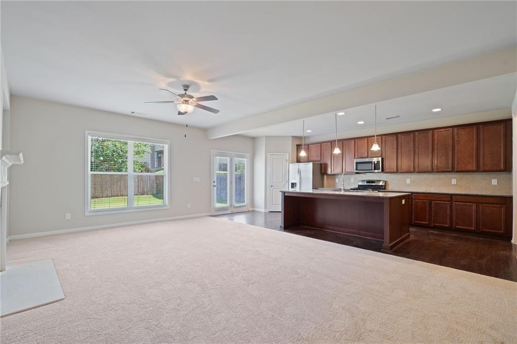 Cumming, Georgia, 30040, United States, 5 Bedrooms Bedrooms, ,4 BathroomsBathrooms,Residential,For Sale,1979728