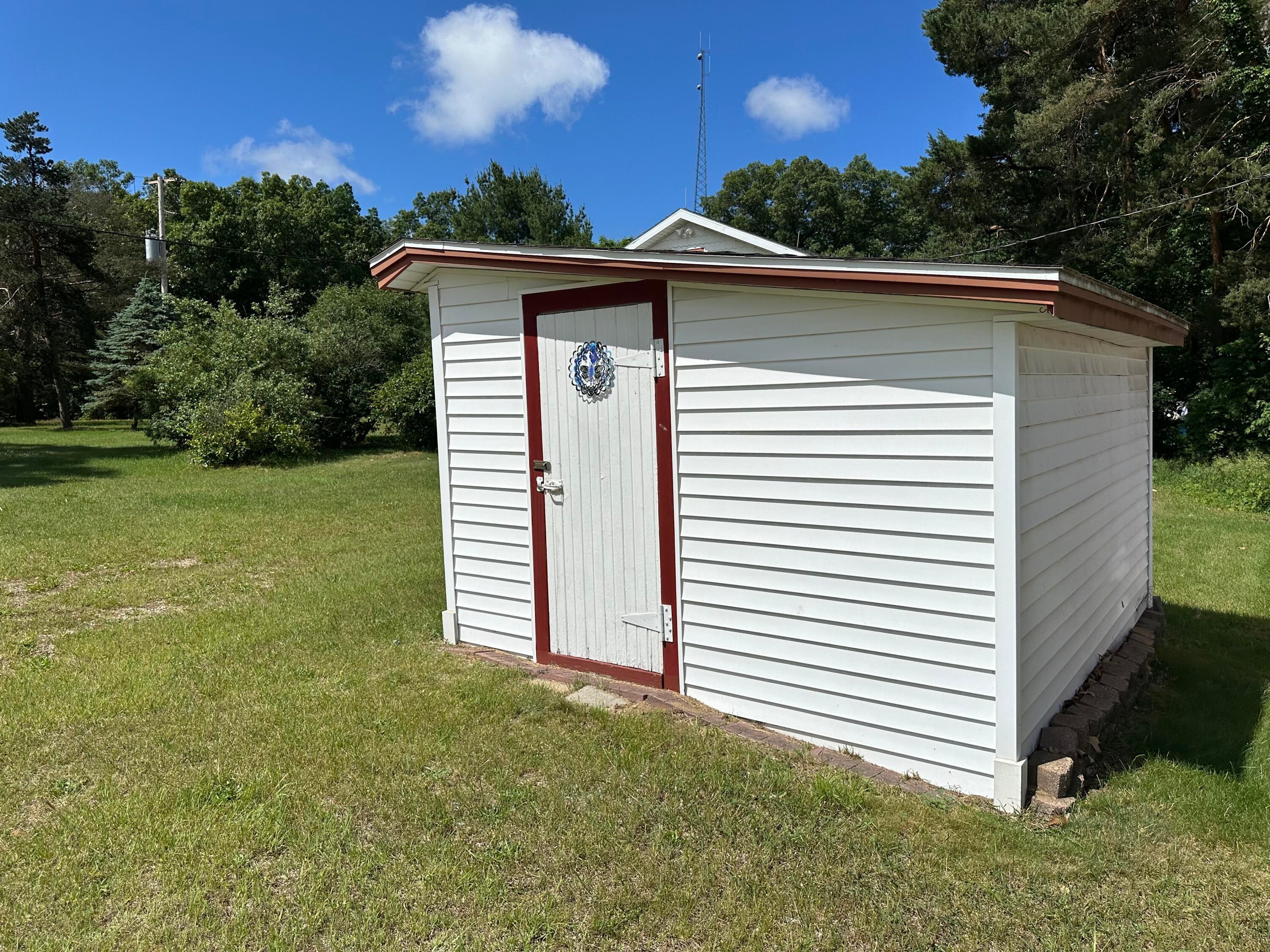Fennville, Michigan, 49408, United States, 4 Bedrooms Bedrooms, ,4 BathroomsBathrooms,Residential,For Sale,1766735