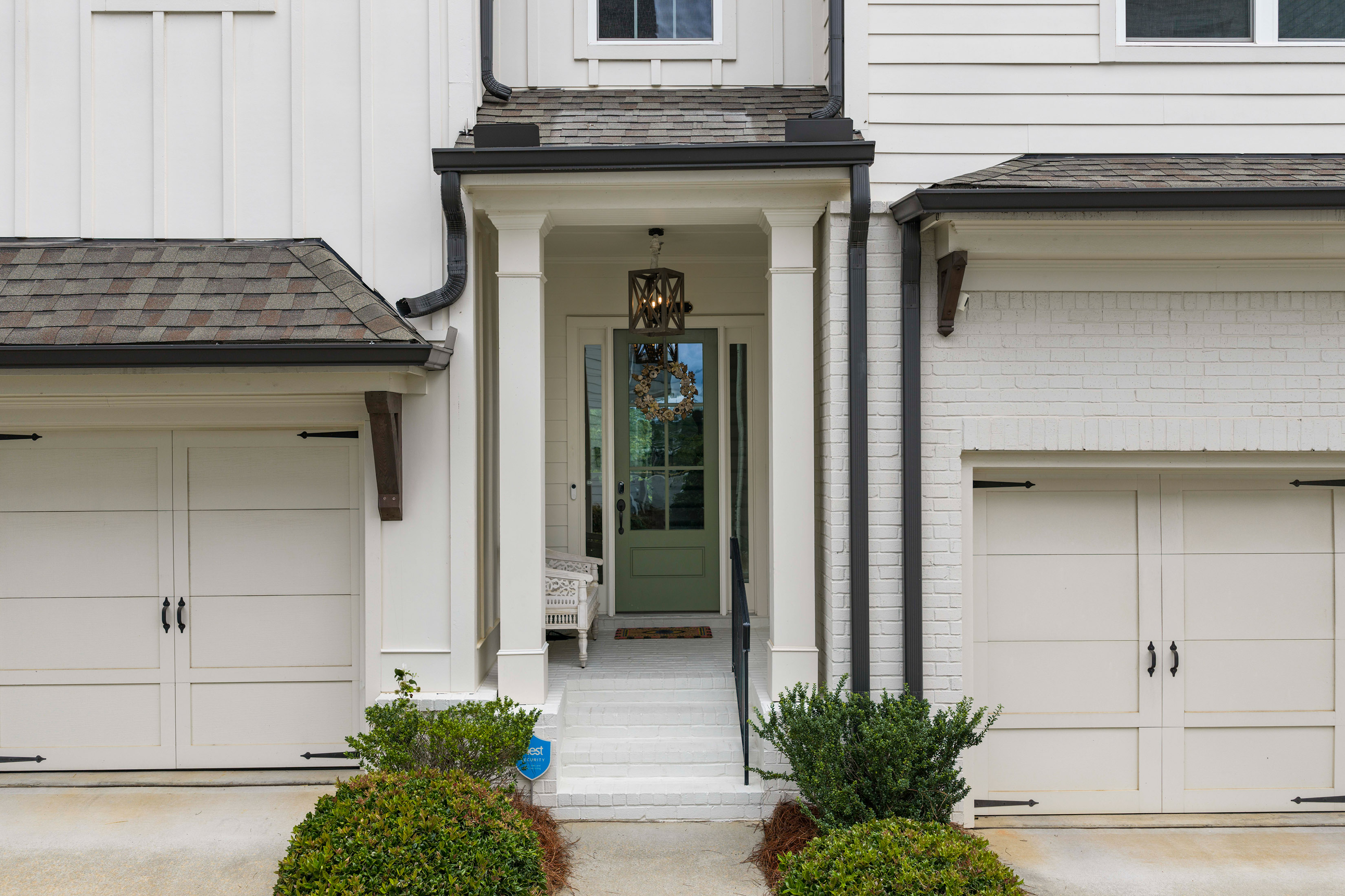  Ideally Positioned in Midwick, One of Alpharetta