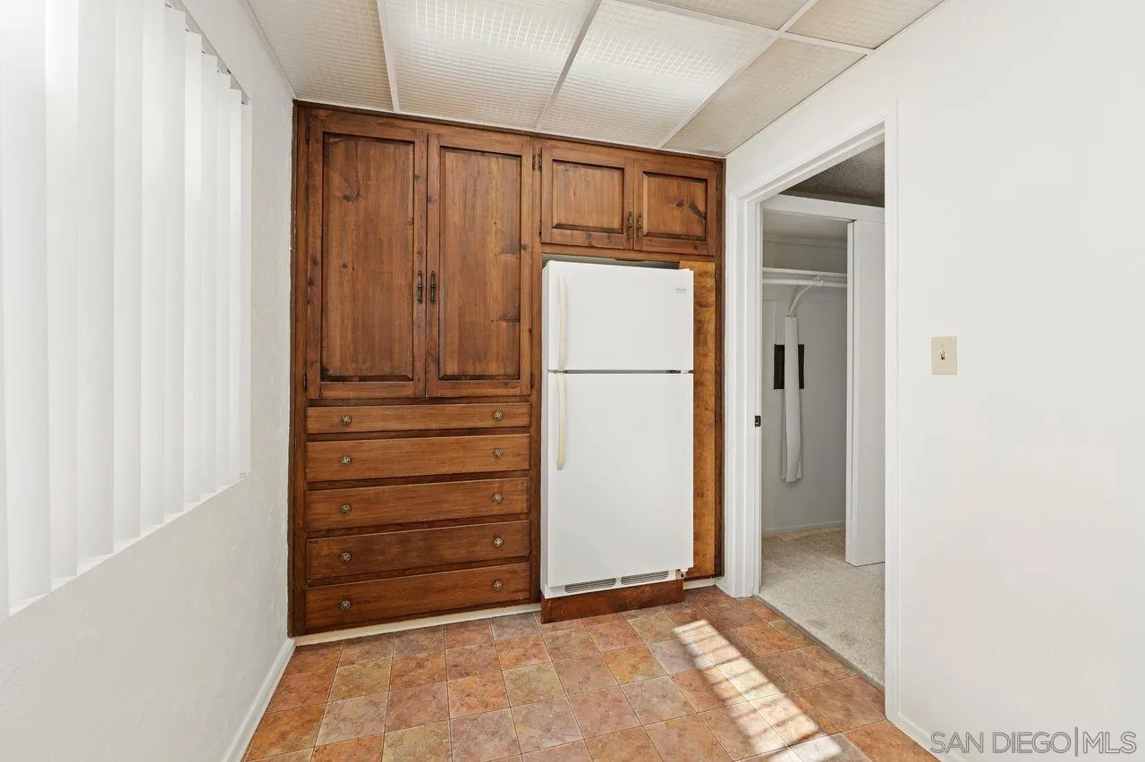 La Jolla, California, 92037, United States, ,1 BathroomBathrooms,Residential,For Sale,1970080