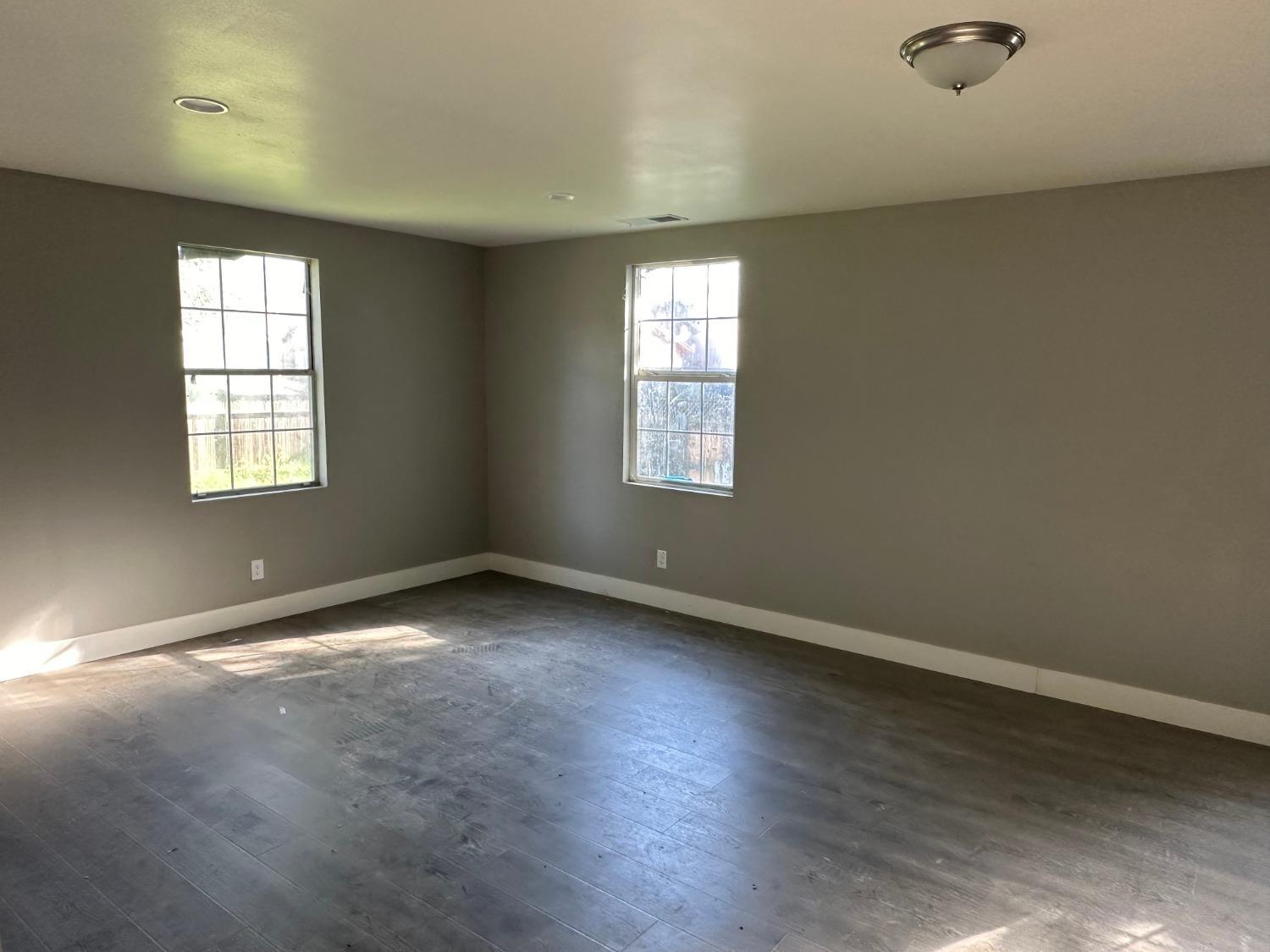Walnut Grove, California, 95690, United States, 6 Bedrooms Bedrooms, ,4 BathroomsBathrooms,Residential,For Sale,2048836