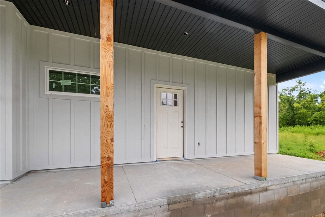 Bella Vista, Arkansas, 72715, United States, 3 Bedrooms Bedrooms, ,3 BathroomsBathrooms,Residential,For Sale,1897154