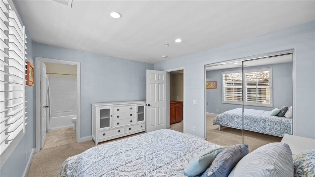 Corona, California, 92883, United States, 2 Bedrooms Bedrooms, ,3 BathroomsBathrooms,Residential,For Sale,1921821