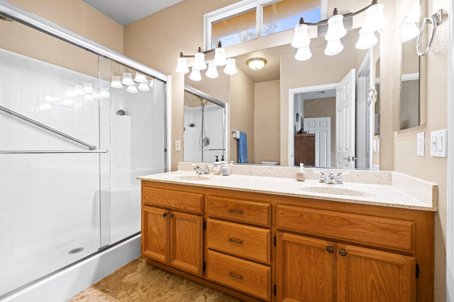 Rocklin, California, 95765, United States, 2 Bedrooms Bedrooms, ,2 BathroomsBathrooms,Residential,For Sale,1907084